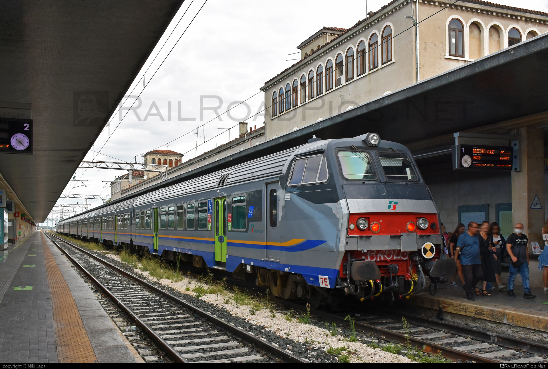 Class B - MDVC semi-pilot - 87-87 000-1 operated by Trenitalia S.p.A. #ferroviedellostato #fs #fsitaliane #trenitalia #trenitaliaspa