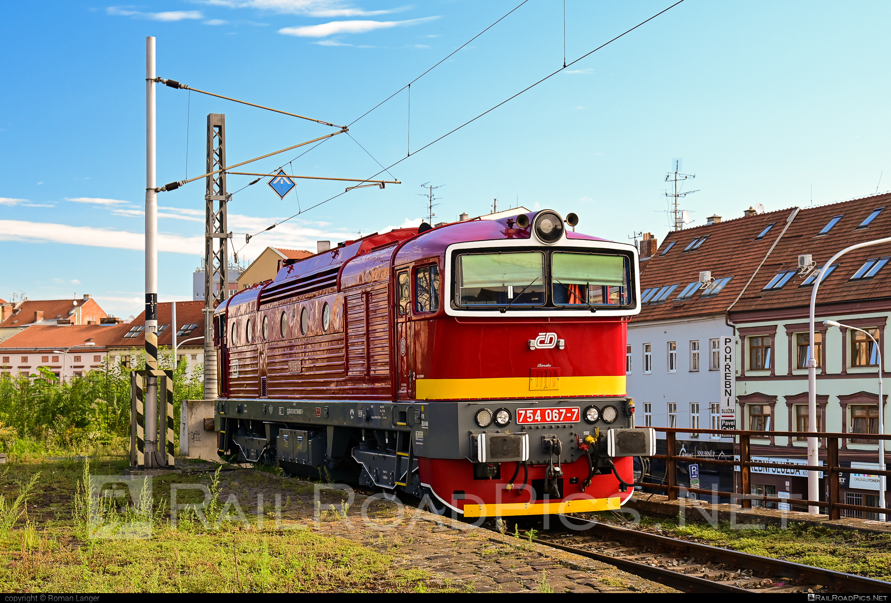 ČKD T 478.4 (754) - 754 067-7 operated by České dráhy, a.s. #brejlovec #cd #ceskeDrahy #ckd #ckd4784 #ckd754 #ckdt4784 #lokomotiva754 #okuliarnik