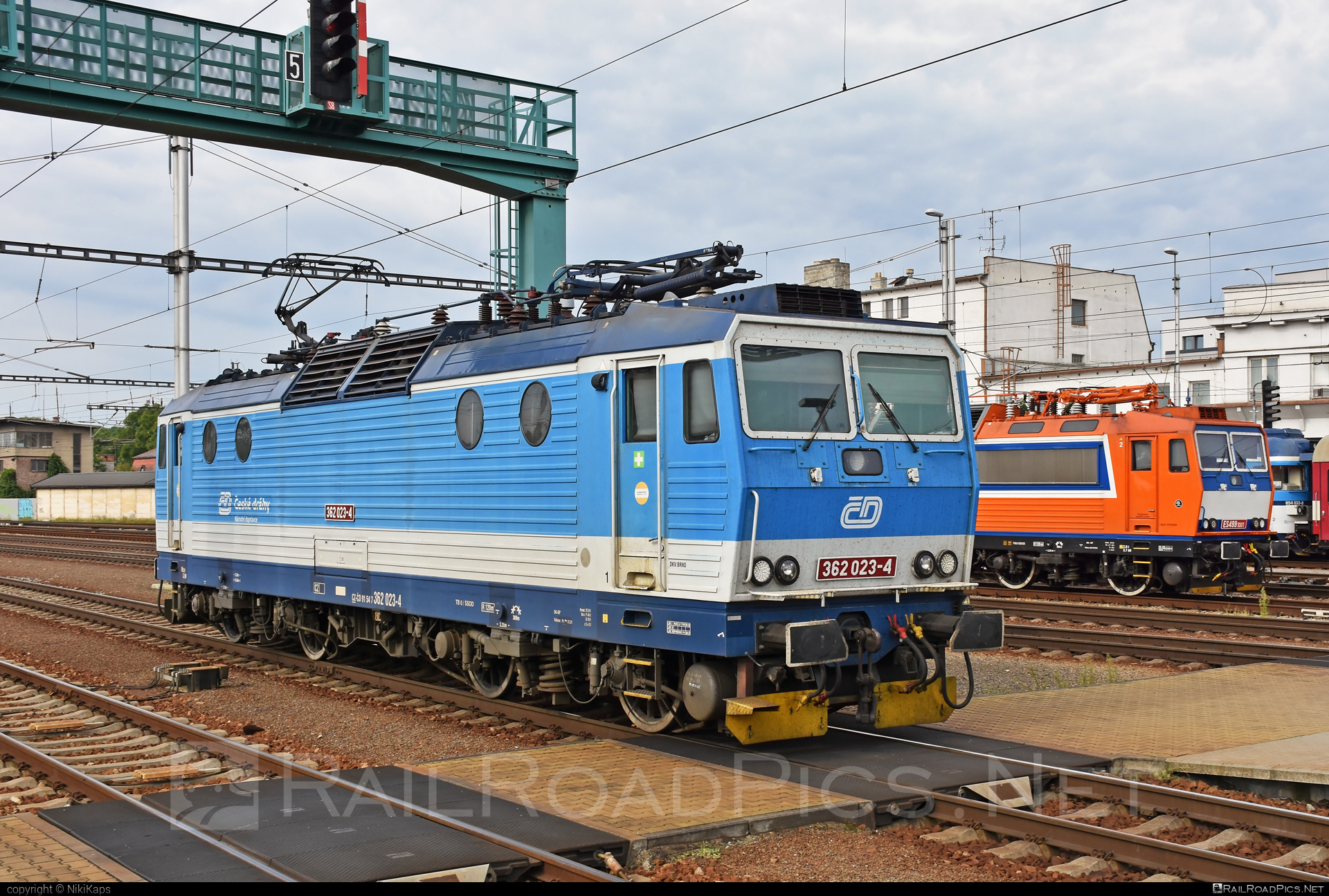 Škoda 69Er - 362 023-4 operated by České dráhy, a.s. #cd #ceskeDrahy #eso #locomotive362 #rychleeso #skoda #skoda69er
