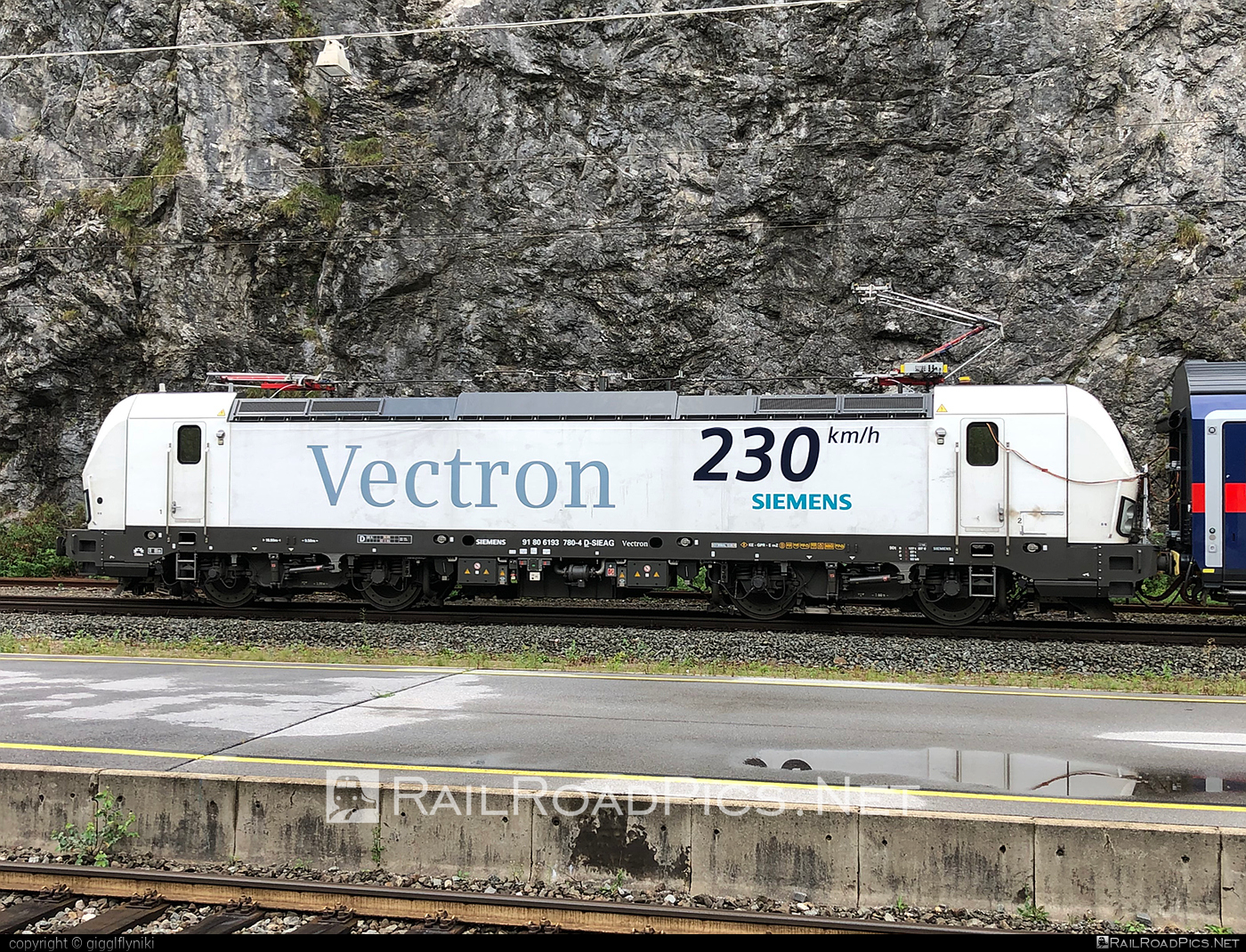 Siemens Vectron AC - 193 780 operated by Österreichische Bundesbahnen #SiemensMobility #SiemensMobilityGmbH #obb #osterreichischebundesbahnen #siemens #siemensVectron #siemensVectronAC #vectron #vectronAC