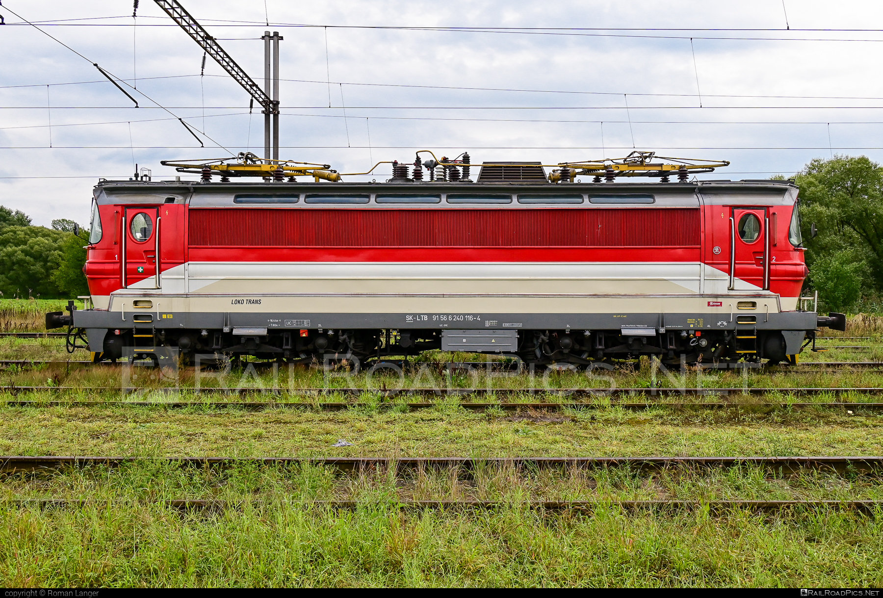 Škoda 47E - 240 116-4 operated by Retrack Slovakia s. r. o. #laminatka #locomotive240 #retrack #retrackslovakia #skoda #skoda47e