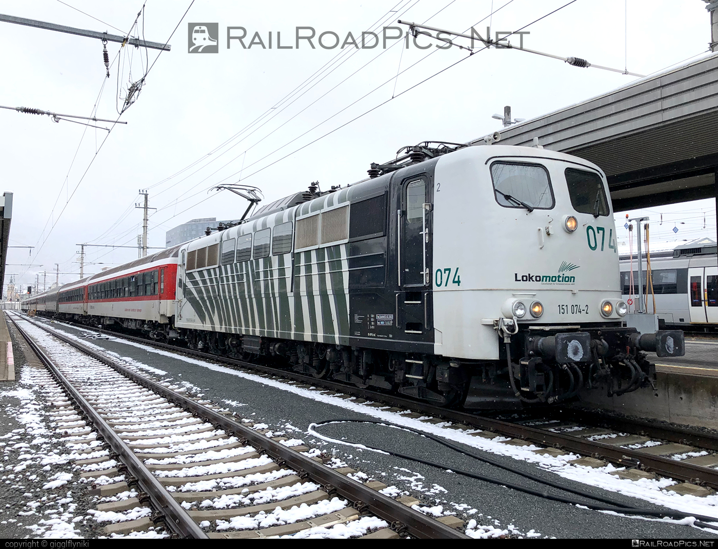 DB Class 151 - 151 074-2 operated by Lokomotion Gesellschaft für Schienentraktion mbH #LokomotionGesellschaftFurSchienentraktion #dbClass151 #lokomotion