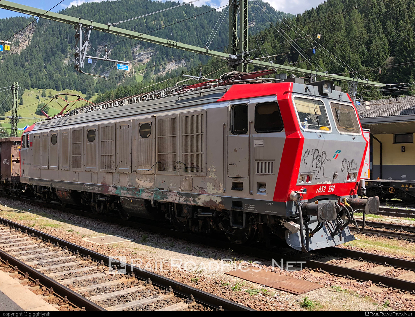 FS Class E.652 - E652 150 operated by Mercitalia Rail S.r.l. #e652 #ferroviedellostato #fs #fsClassE652 #fsitaliane #mercitalia #tigre
