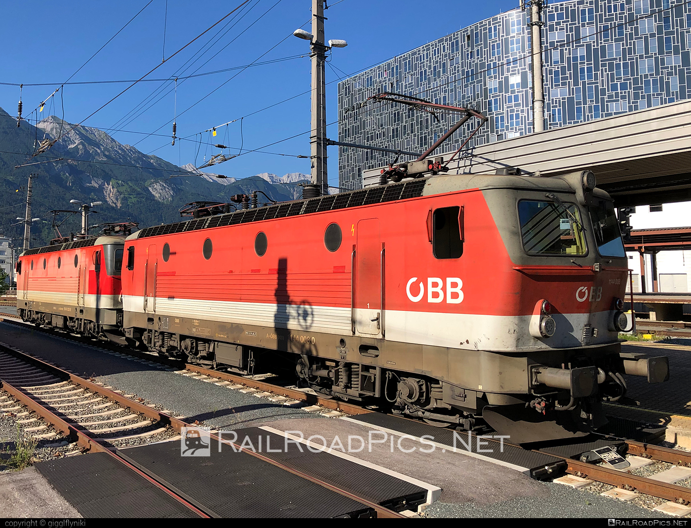 SGP ÖBB Class 1144 - 1144 008 operated by Österreichische Bundesbahnen #obb #obbclass1144 #osterreichischebundesbahnen #sgp #sgp1144 #simmeringgrazpauker