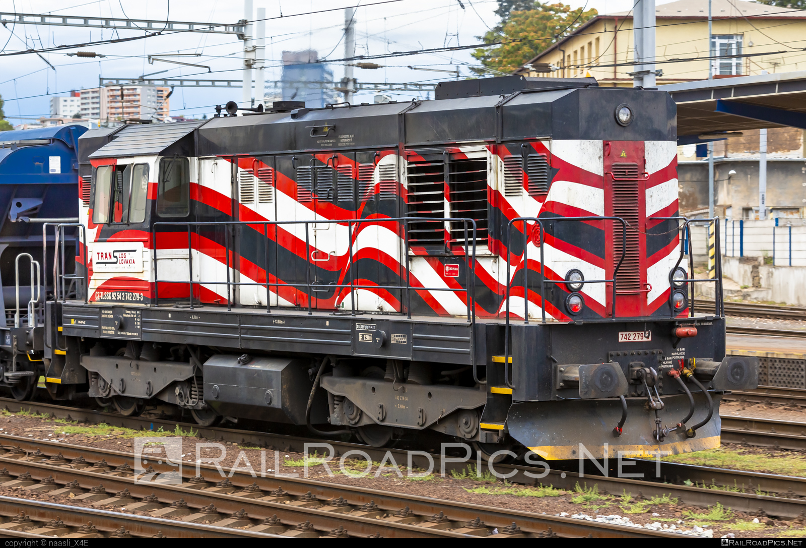 ČKD T 466.2 (742) - 742 279-3 operated by RailLog s.r.o. #ckd #ckd4662 #ckd742 #ckdt4662 #petrolspedSlovakia #petrolspedSlovakiaSro #railLog #railLogSro #raillog #tlssk #translog #translogslovakia