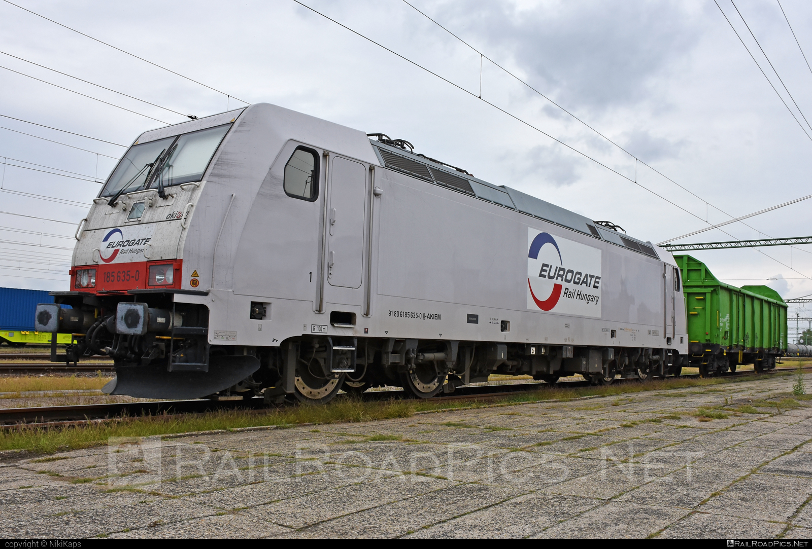Bombardier TRAXX F140 AC2 - 185 635-0 operated by Eurogate Rail Hungary #EurogateRailHungary #akiem #akiemsas #bombardier #bombardiertraxx #eurogate #openwagon #traxx #traxxf140 #traxxf140ac #traxxf140ac2