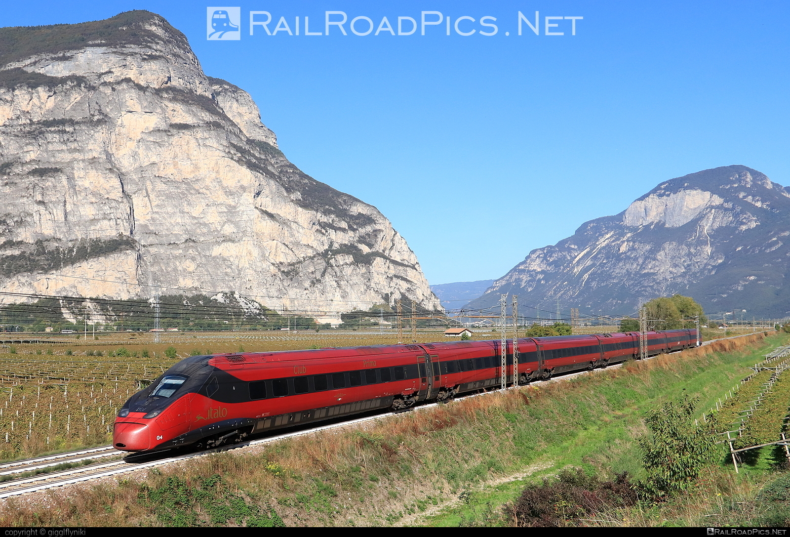 Alstom Pendolino EVO (Class ETR.675) - 675 027-5 operated by Italo S.p.a #NuovoTrasportoViaggiatori #alstom #etr675 #italo #italontv #italotreno #ntv #pendolino #pendolinoevo