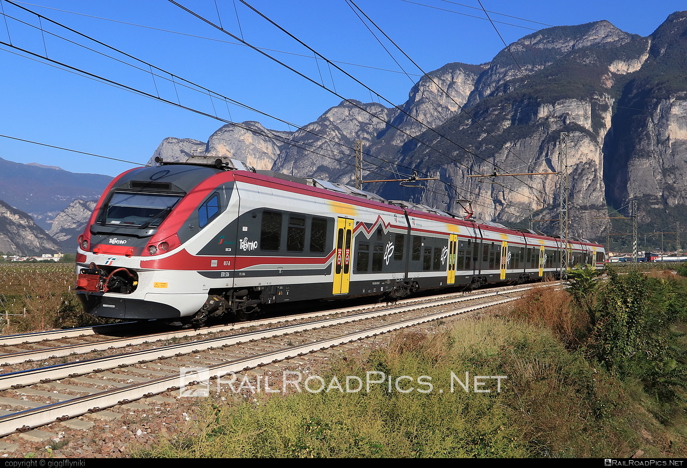 Alstom Coradia Meridian (ETR.526) - 526 102 operated by Trenitalia S.p.A. #alstom #alstomCoradia #coradia #coradiaMeridian #etr526 #ferroviedellostato #fs #fsitaliane #trenitalia #trenitaliaspa