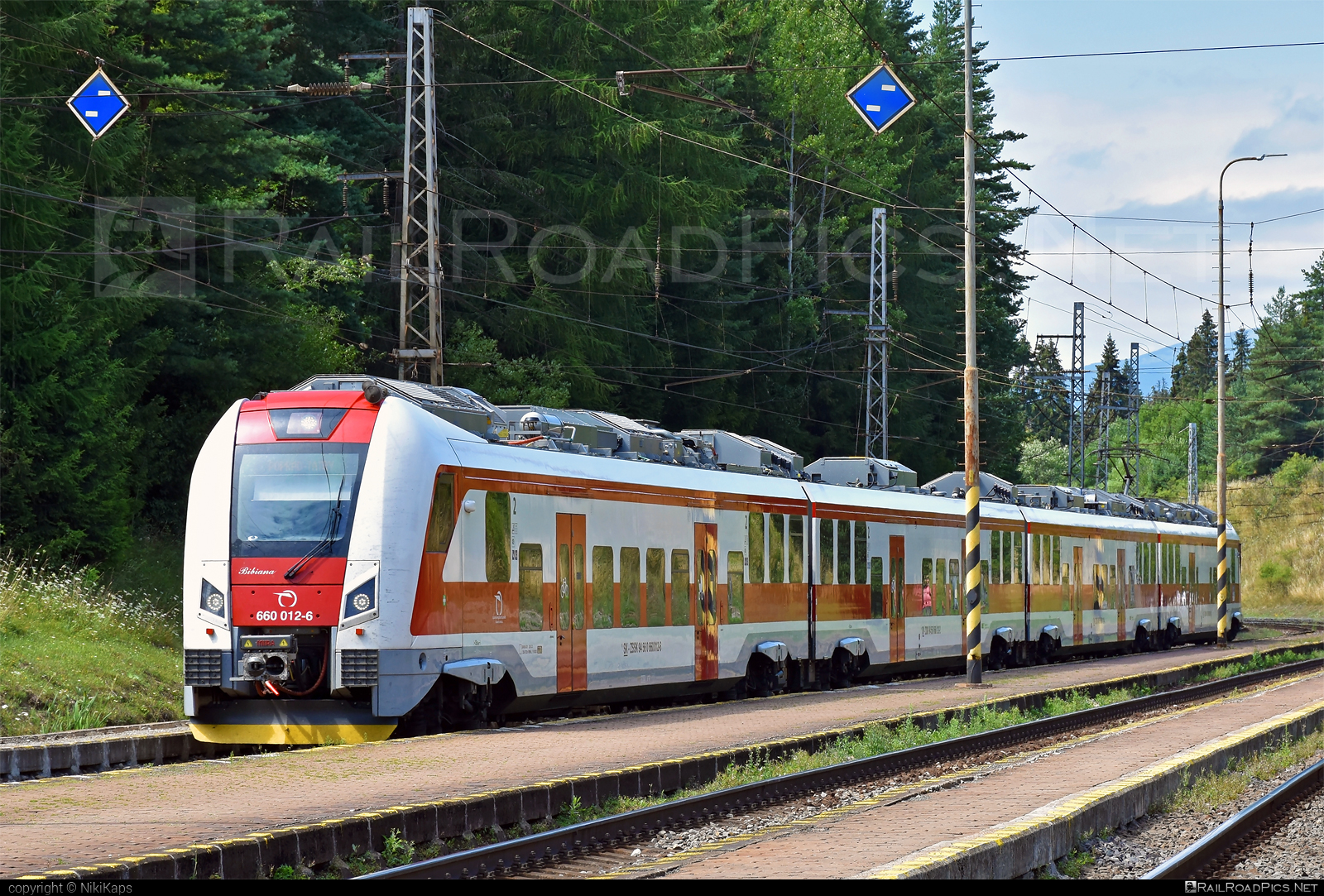Škoda 14Ev RegioPanter - 660 012-6 operated by Železničná Spoločnost' Slovensko, a.s. #ZeleznicnaSpolocnostSlovensko #regiopanter #skoda #skoda14ev #zssk