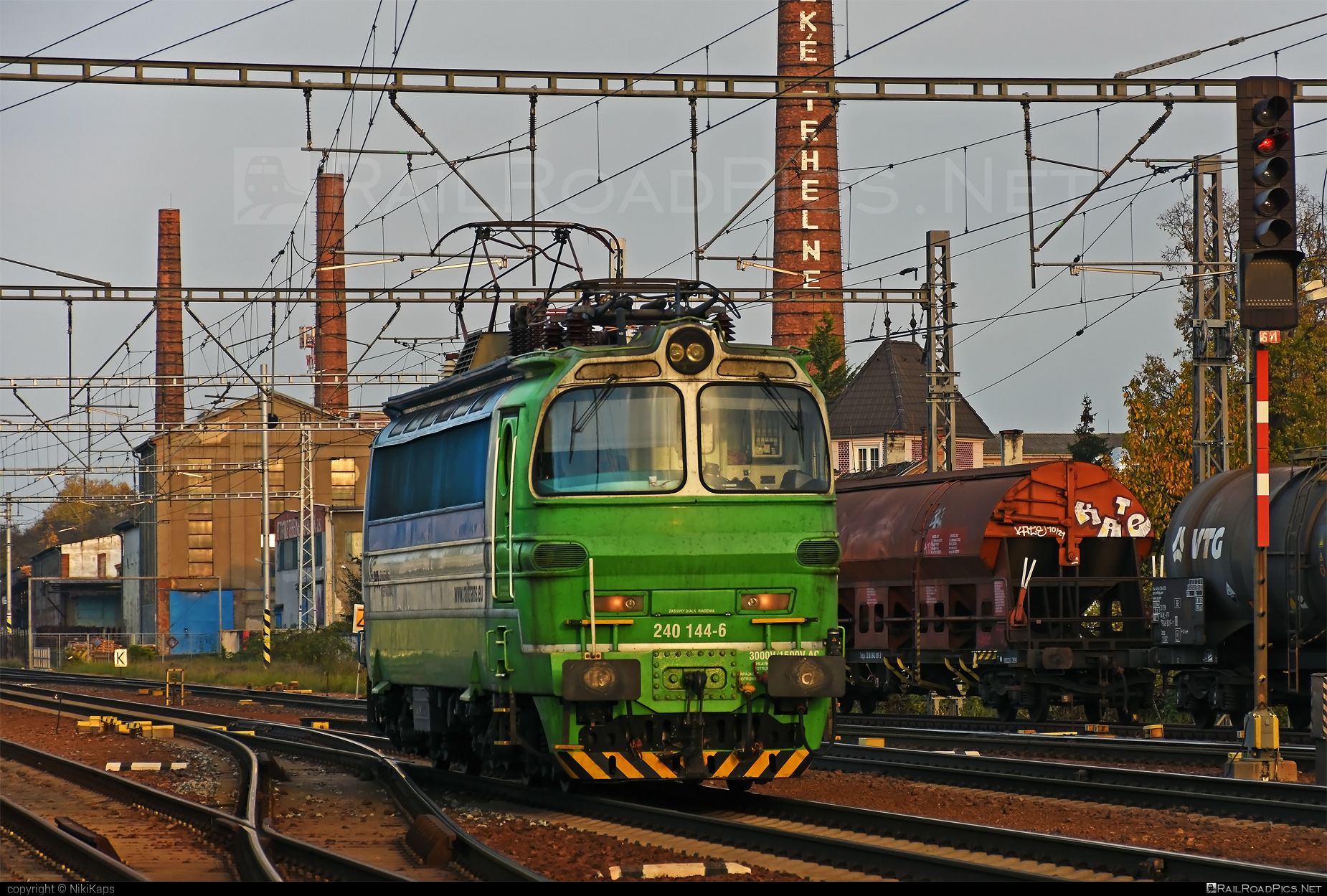 Škoda 47E - 240 144-6 operated by Railtrans International, s.r.o #RailtransInternational #laminatka #locomotive240 #rti #skoda #skoda47e