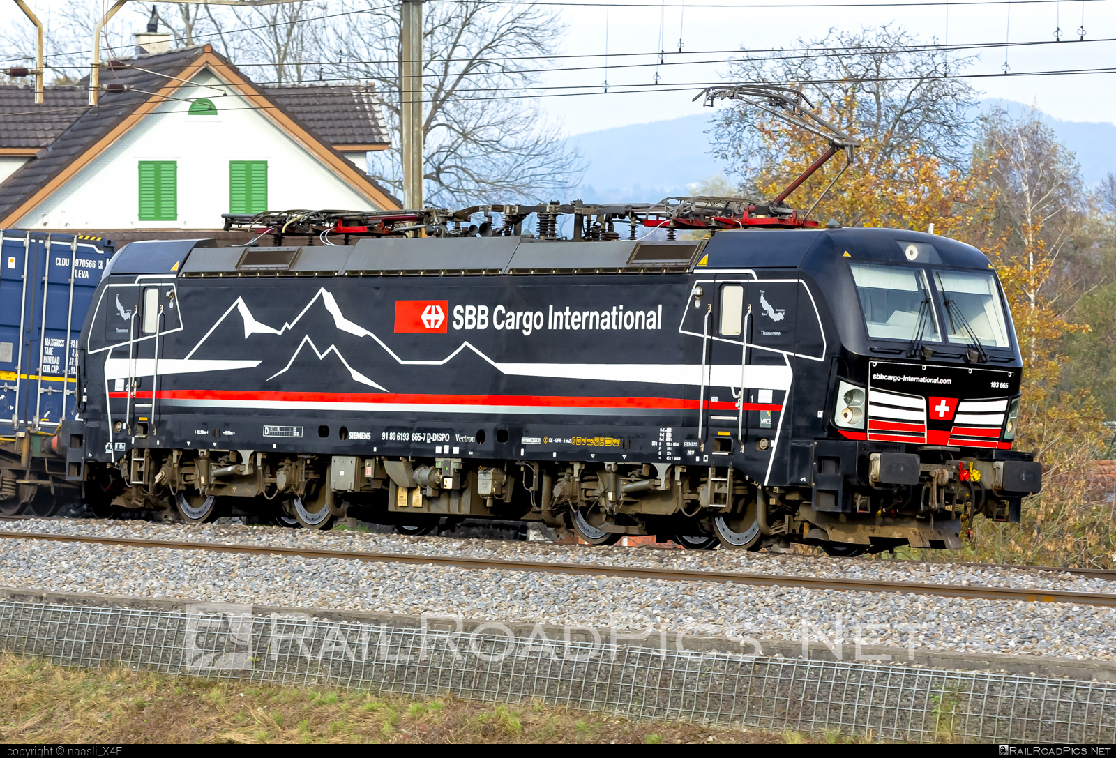 Siemens Vectron MS - 193 665-7 operated by Schweizerische Bundesbahnen SBB Cargo AG #SchweizerischeBundesbahnen #SchweizerischeBundesbahnenCargo #dispolok #mitsuirailcapitaleurope #mitsuirailcapitaleuropegmbh #mrce #sbb #sbbc #siemens #siemensVectron #siemensVectronMS #vectron #vectronMS