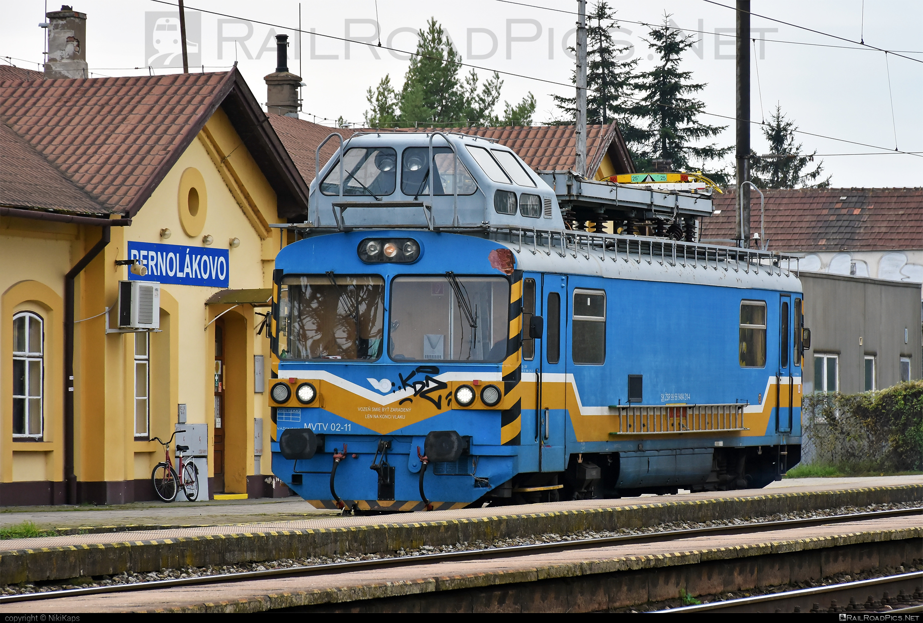 Vagónka Studénka MVTV 02 - MVTV 02-11 operated by Železnice Slovenskej Republiky #locomotivemvtv #mvtv02 #mvtv2 #vagonkastudenka #zelezniceslovenskejrepubliky #zsr