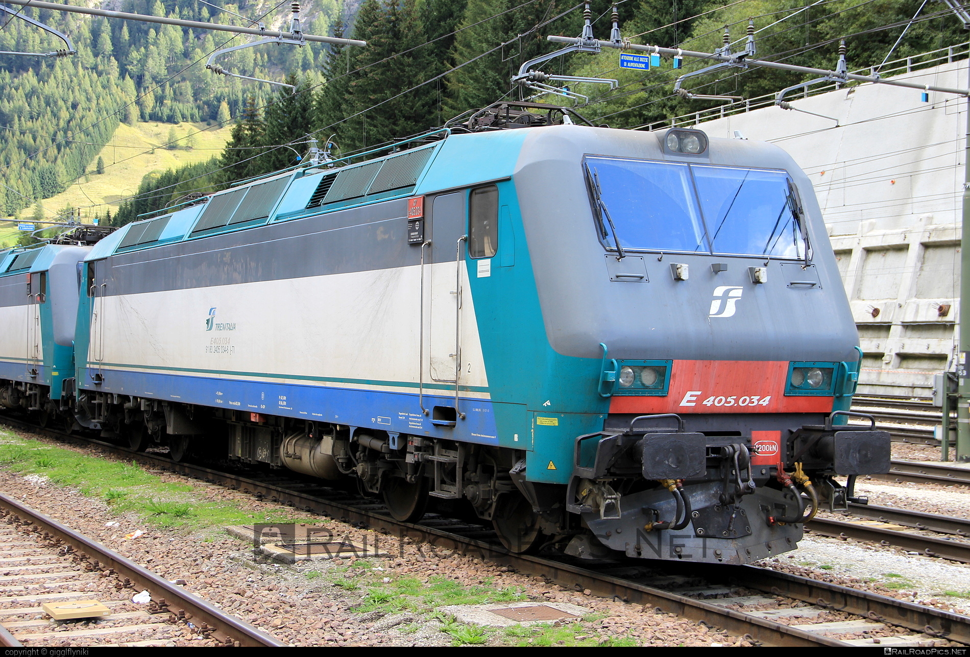 Bombardier Class E.405 - E405.034 operated by Mercitalia Rail S.r.l. #bombardier #bombardierE405 #ferroviedellostato #fs #fsClassE405 #fsitaliane #mercitalia #trenitalia #trenitaliaspa