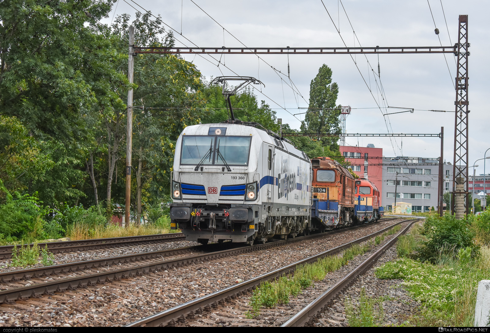 Siemens Vectron MS - 193 360-5 operated by DB Cargo Czechia s.r.o. #db #dbcargo #dbcargoczechia #deutschebahn #luganskm62 #sergei #siemens #siemensVectron #siemensVectronMS #vectron #vectronMS #vhid