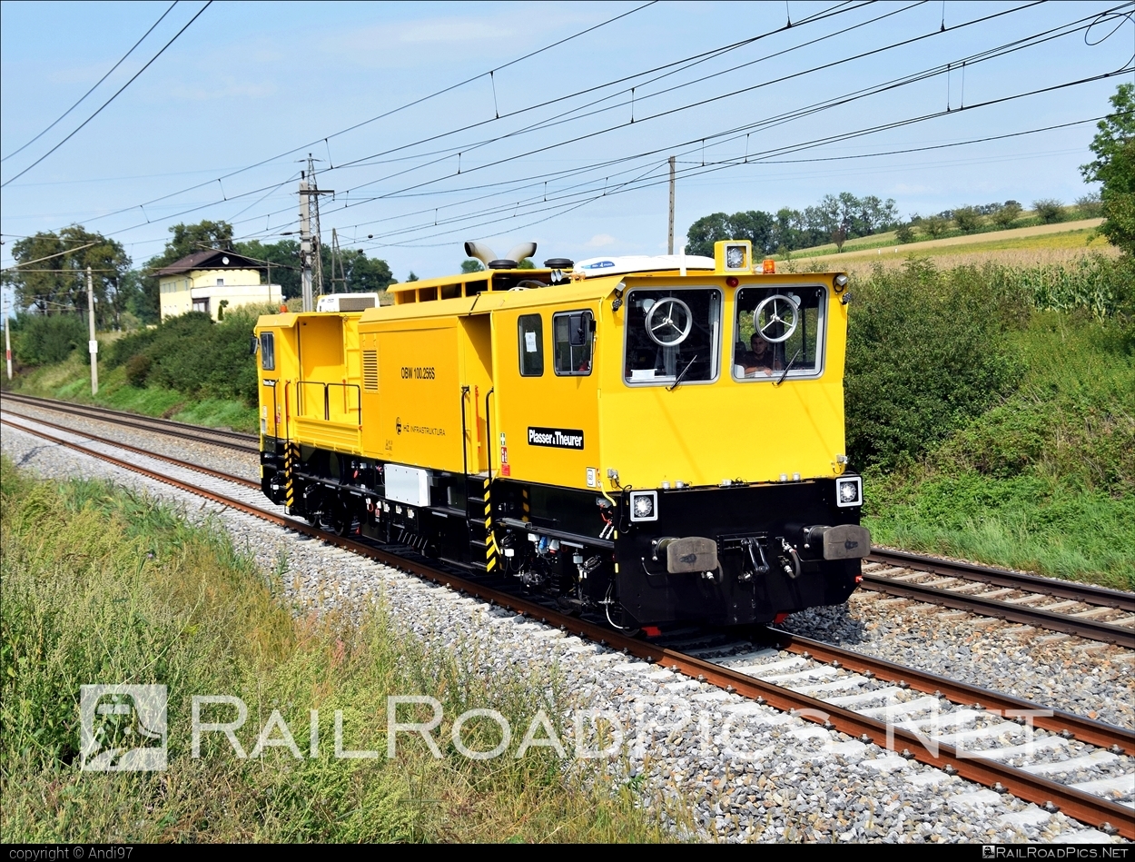 Plasser & Theurer OBW 100 - X900 673-7 operated by Hrvatske Željeznice #hz #obw100 #plasserAndTheurer #plasserAndTheurerObw100 #plasserTheurer #plasserTheurerOBW100