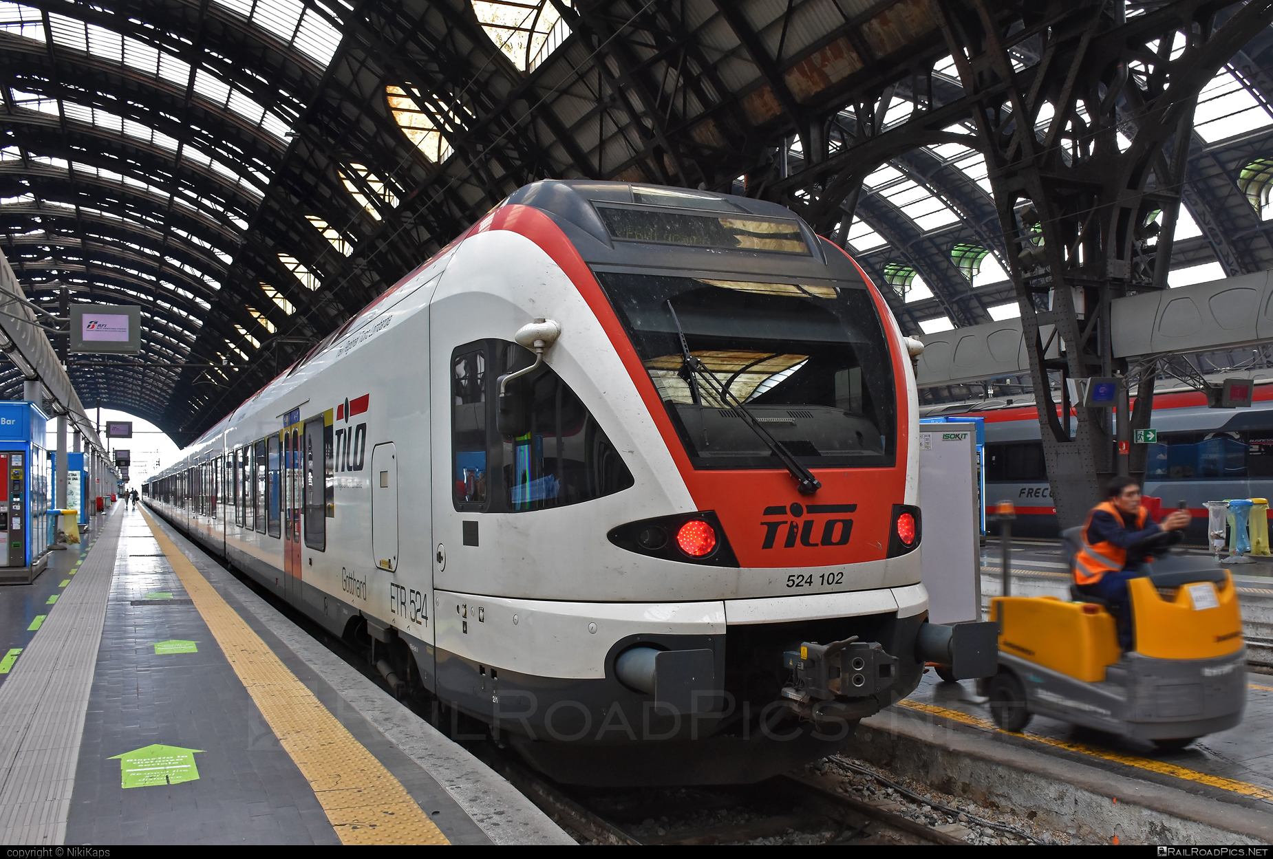 Stadler FLIRT - 524 102 operated by TILO SA #ferroviaFederaliSvizzeri #ffs #stadler #stadlerFlirt #stadlerrail #stadlerrailag #tilo