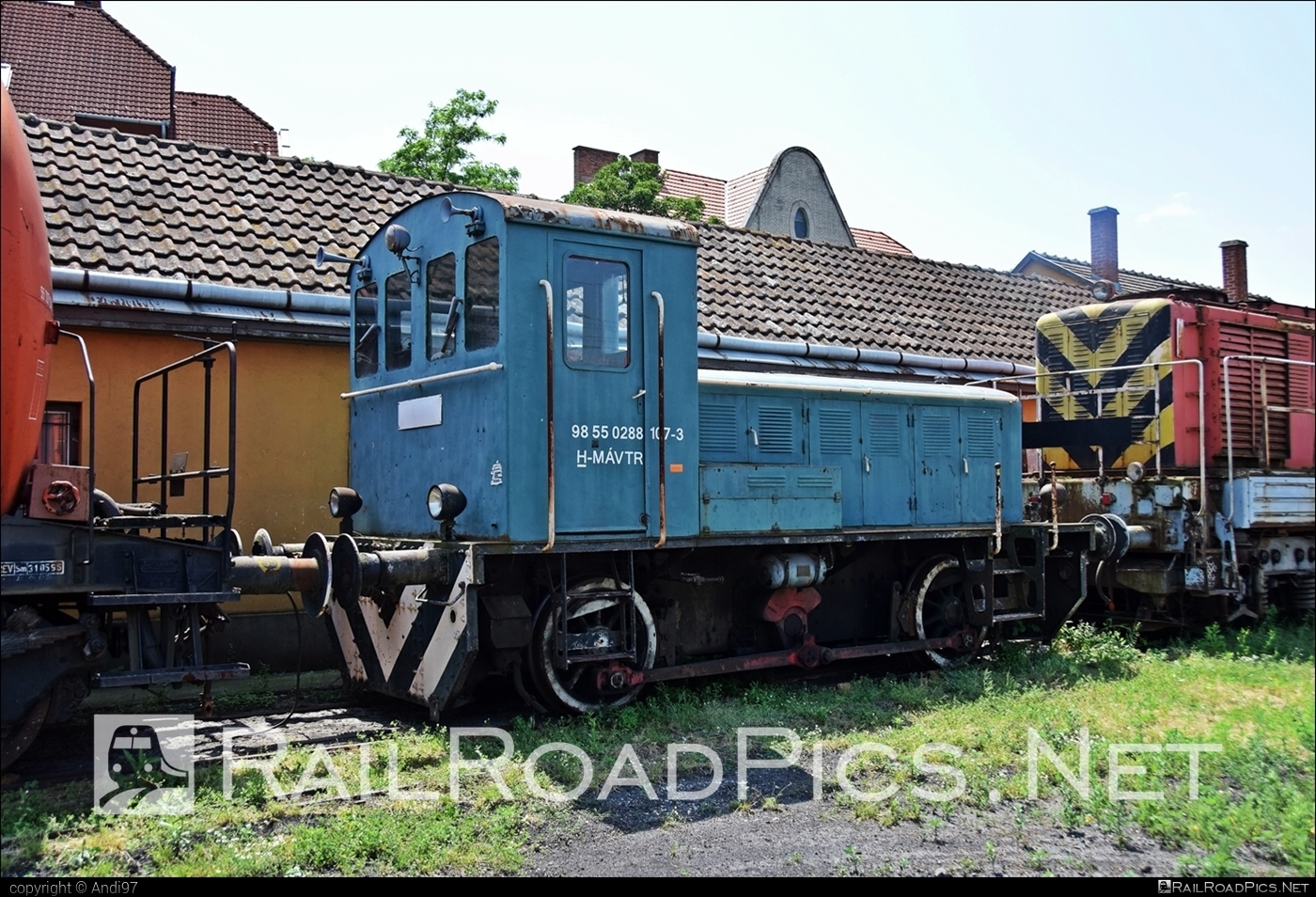 Rába M030 - 288 107-3 operated by Magyar Államvasutak ZRt. #a21locomotive #m28locomotive #magyarallamvasutak #magyarallamvasutakzrt #mav #mavM28 #raba #rabaM030