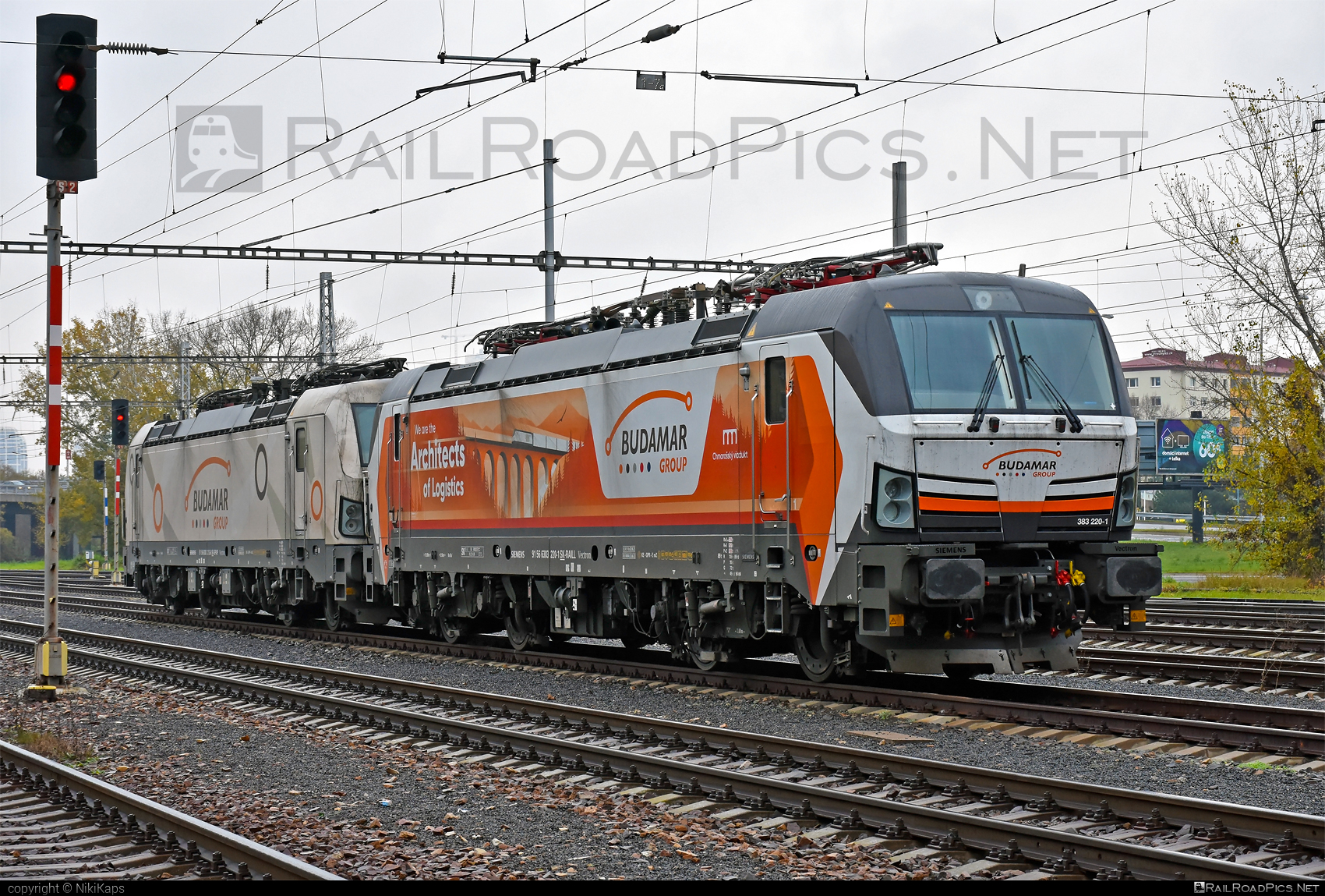 Siemens Vectron MS - 383 220-1 operated by LOKORAIL, a.s. #RollingStockLease #RollingStockLeaseSro #budamar #lokorail #lrl #raill #siemens #siemensVectron #siemensVectronMS #vectron #vectronMS