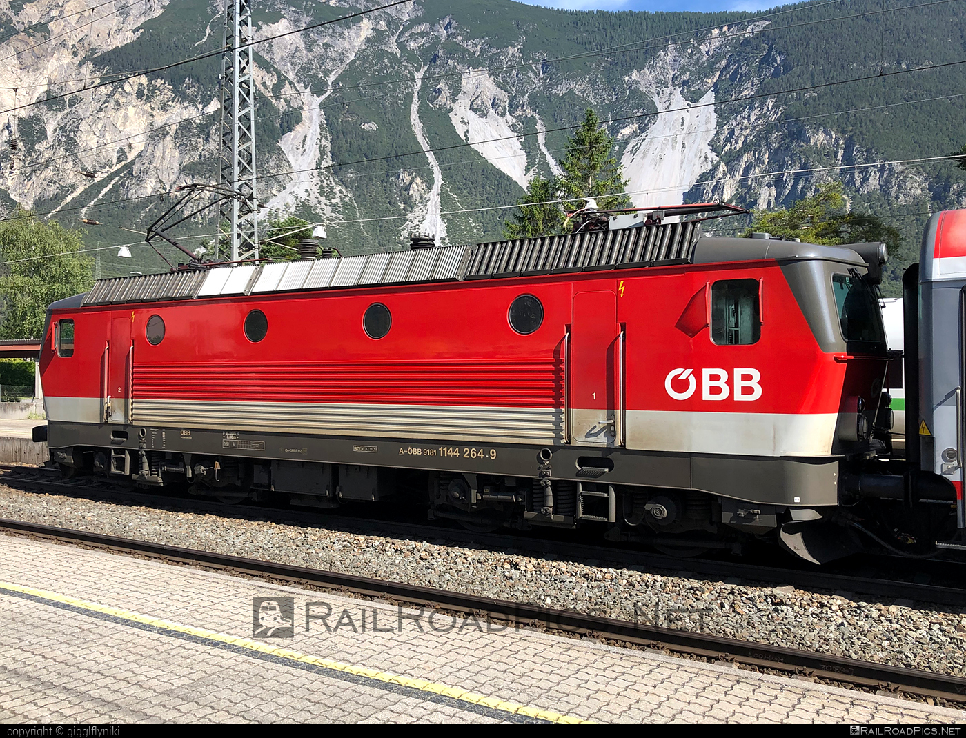 SGP 1144 - 1144 264 operated by Österreichische Bundesbahnen #obb #obb1144 #obbClass1144 #osterreichischebundesbahnen #sgp #sgp1144 #simmeringgrazpauker
