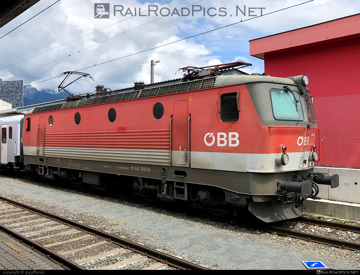 SGP 1144 - 1144 013 operated by Österreichische Bundesbahnen #obb #obb1144 #obbClass1144 #osterreichischebundesbahnen #sgp #sgp1144 #simmeringgrazpauker