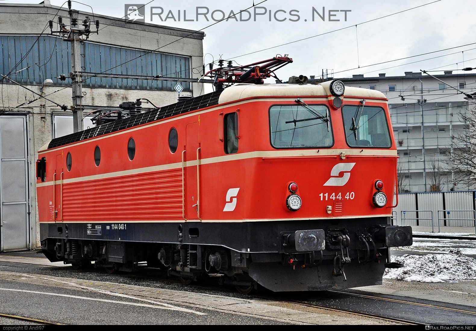 SGP 1144 - 1144 040 operated by Österreichische Bundesbahnen #obb #obb1144 #obbClass1144 #osterreichischebundesbahnen #sgp #sgp1144 #simmeringgrazpauker
