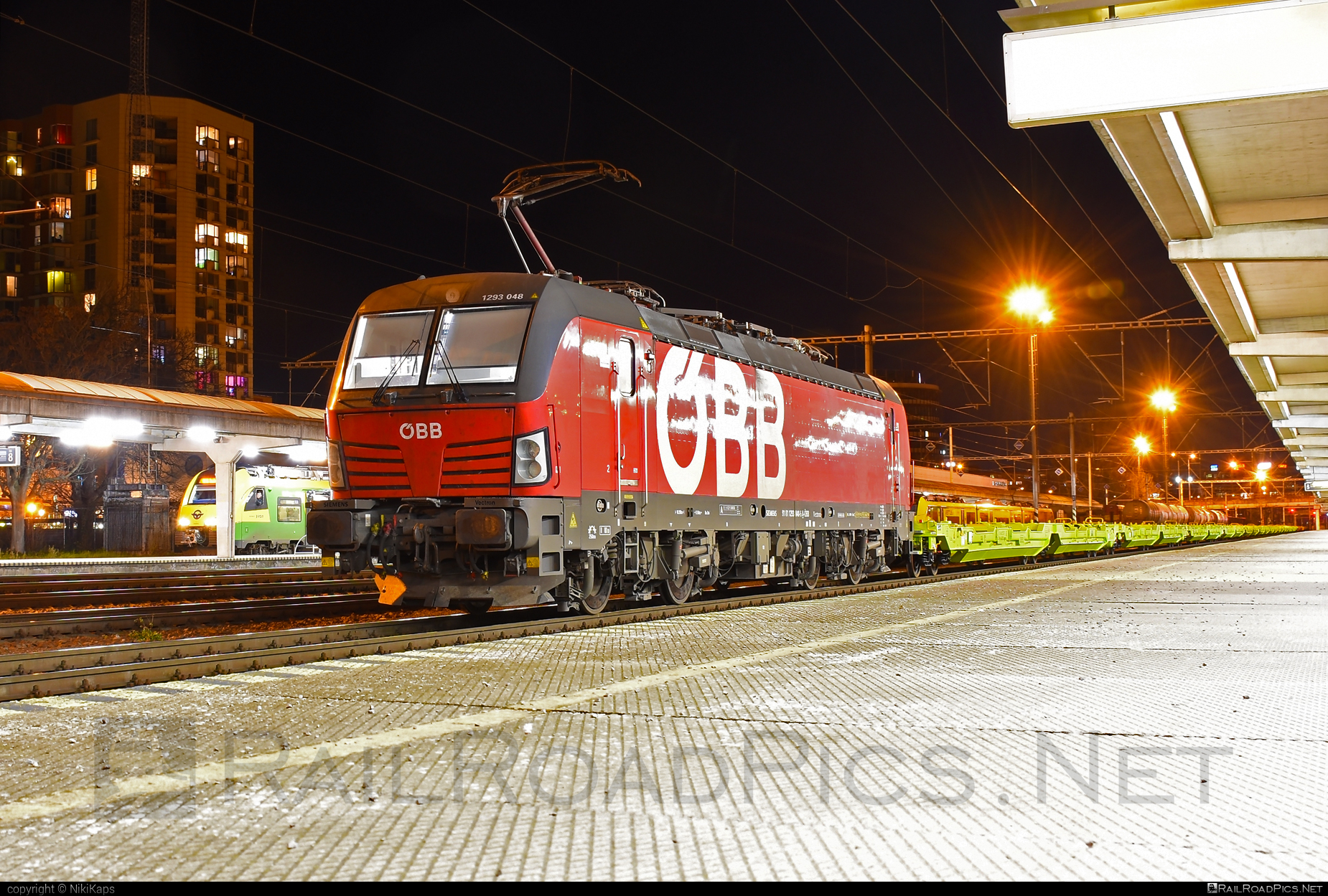 Siemens Vectron MS - 1293 048 operated by Rail Cargo Austria AG #flatwagon #obb #osterreichischebundesbahnen #rcw #sdggmrss #siemens #siemensVectron #siemensVectronMS #vectron #vectronMS