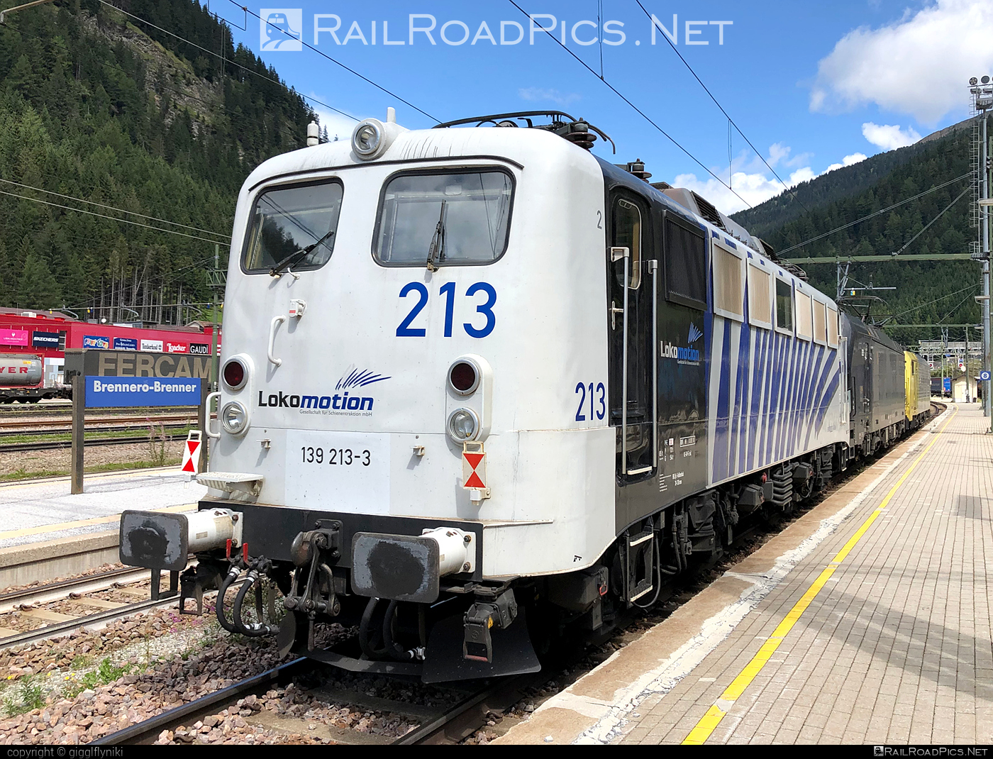 DB Class E 40 (139) - 139 213-3 operated by Lokomotion Gesellschaft für Schienentraktion mbH #LokomotionGesellschaftFurSchienentraktion #dbClass139 #dbClassE40 #lokomotion