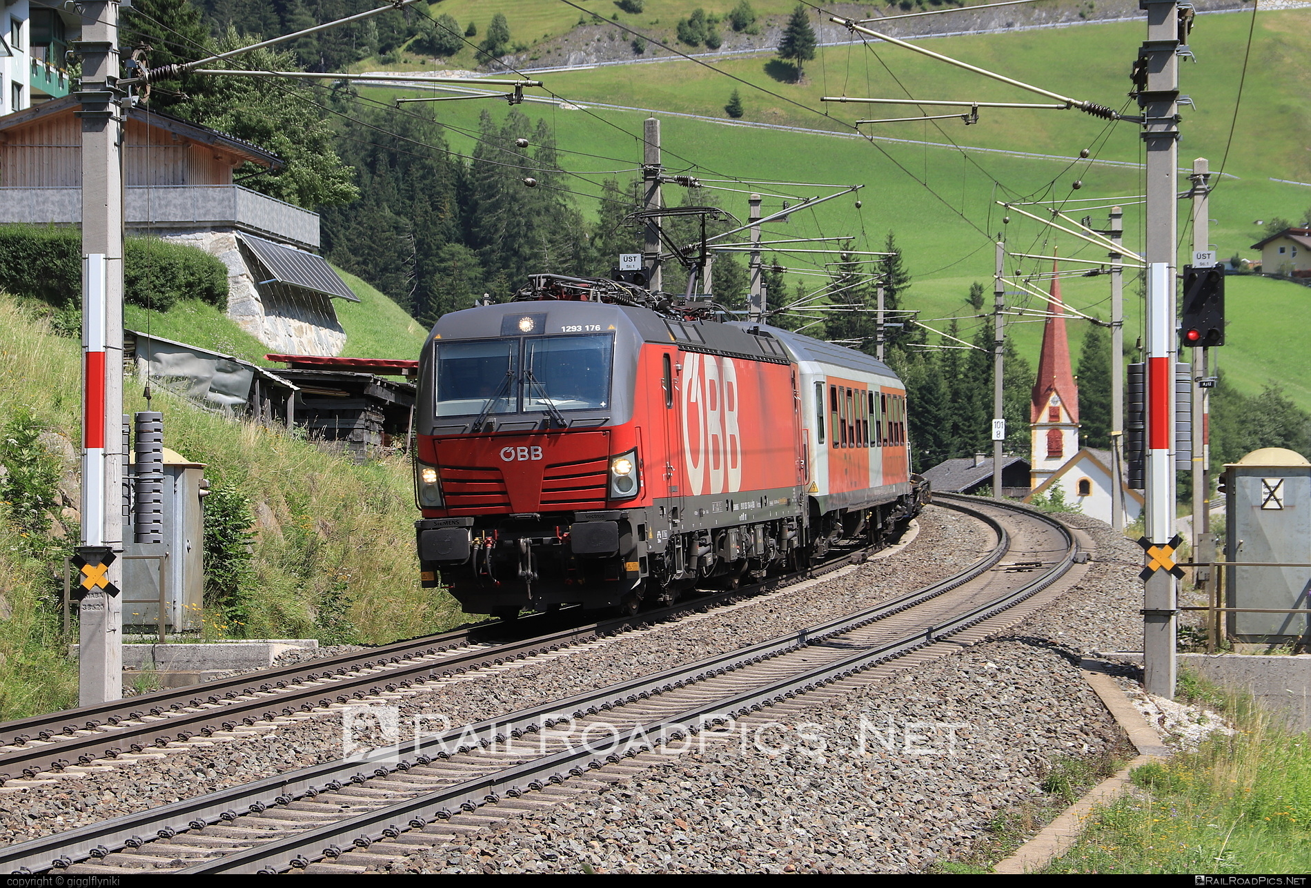 Siemens Vectron MS - 1293 176 operated by Rail Cargo Austria AG #obb #osterreichischebundesbahnen #rcw #siemens #siemensVectron #siemensVectronMS #vectron #vectronMS