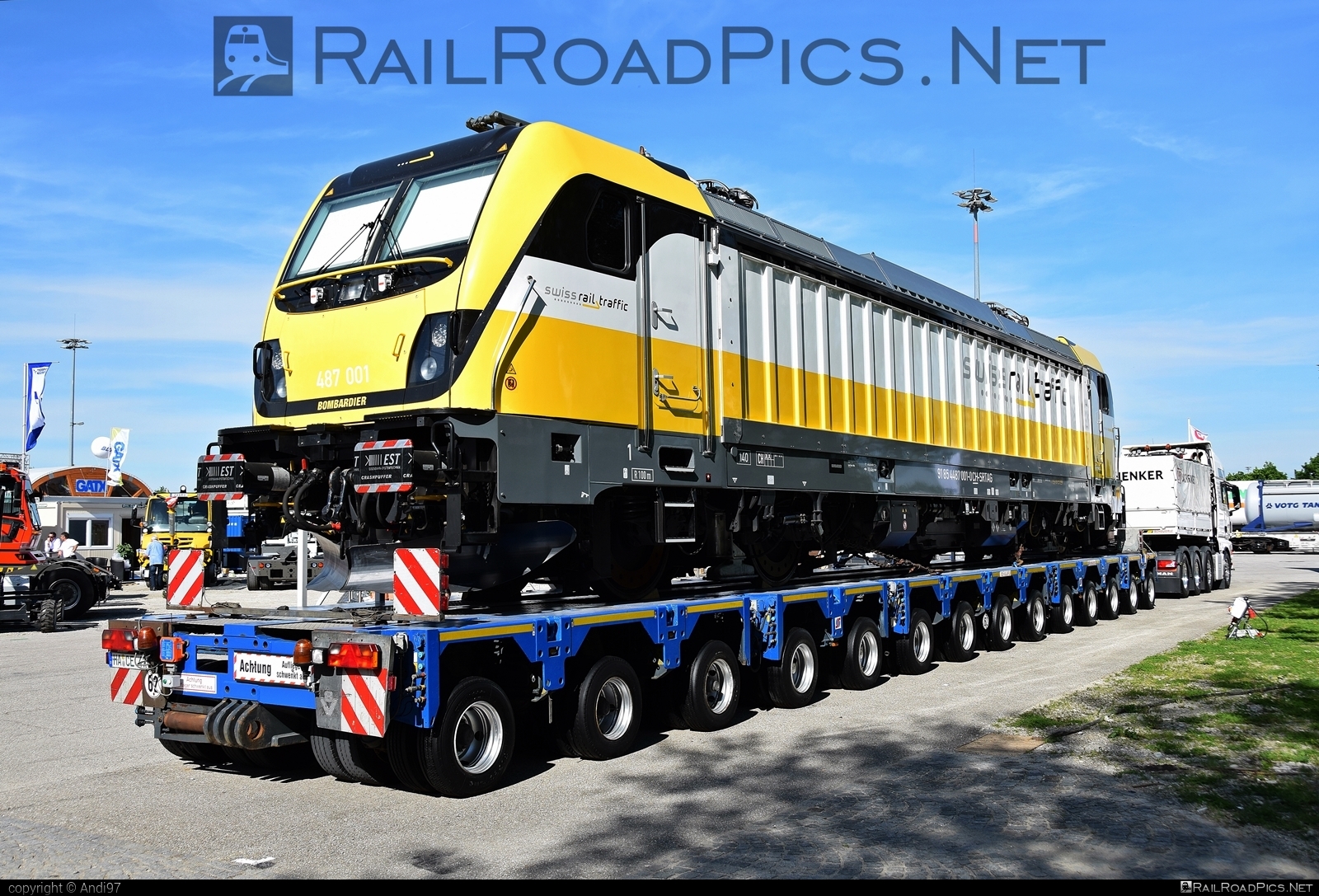 Bombardier TRAXX P160 AC3 - 487 001 operated by Swiss Rail Traffic AG #bombardier #bombardiertraxx #srtag #swissrailtraffic #traxx #traxxp160 #traxxp160ac #traxxp160ac3