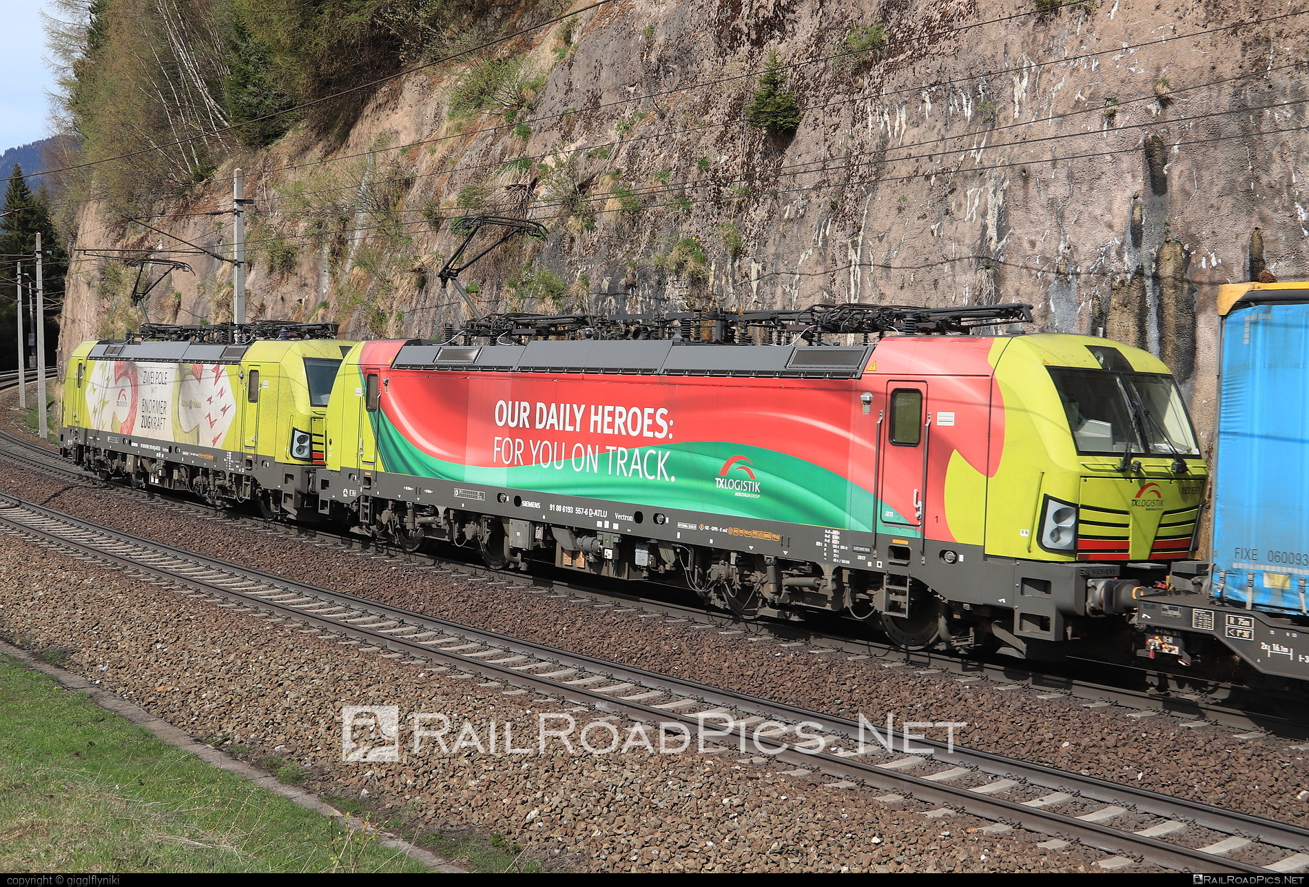 Siemens Vectron MS - 193 557 operated by TXLogistik #alphatrainsluxembourg #siemens #siemensVectron #siemensVectronMS #txlogistik #vectron #vectronMS