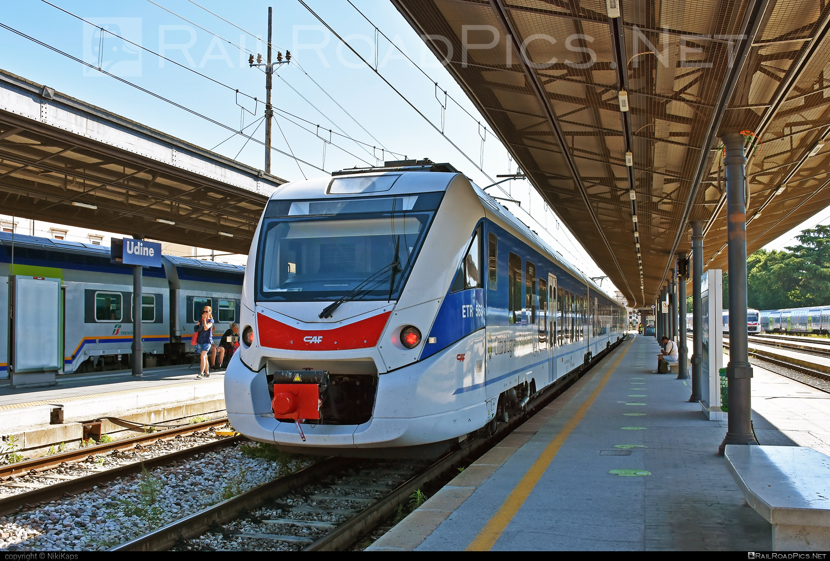 CAF Civity - 563 506-6 operated by Trenitalia S.p.A. #ConstruccionesYAuxiliarDeFerrocarriles #caf #cafCivity #civity #ferroviedellostato #fs #fsitaliane #trenitalia #trenitaliaspa