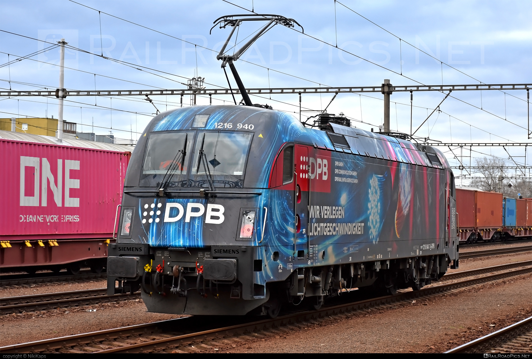 Siemens ES 64 U4 - 1216 940 operated by DPB Rail Infra Service GmbH #dpb #dpbRailInfraService #dpbRailInfraServiceGmbh #es64 #es64u4 #eurosprinter #siemens #siemenses64 #siemenses64u4 #siemenstaurus #taurus #tauruslocomotive
