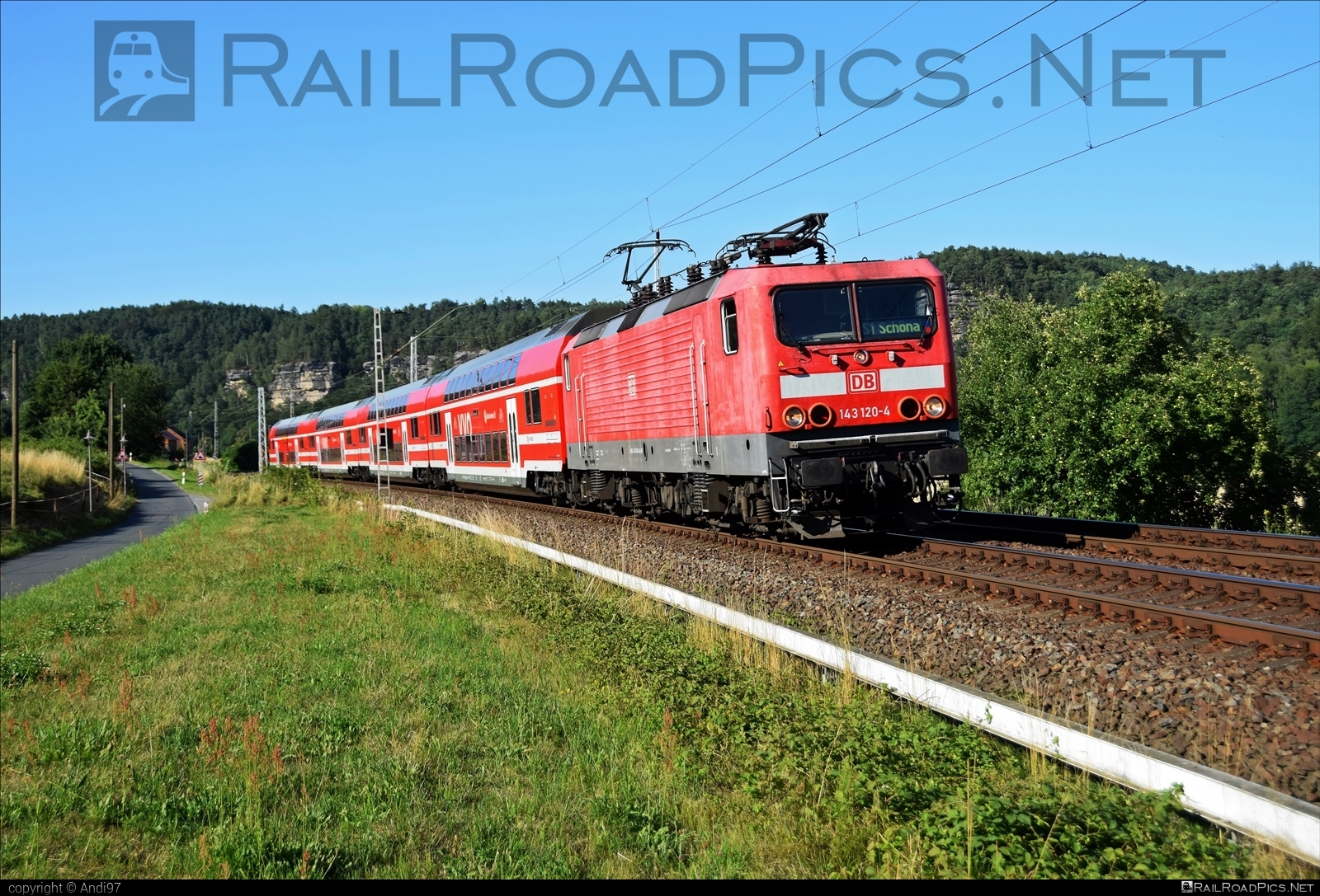 LEW Hennigsdorf DR Class 243 - 143 120-4 operated by Deutsche Bahn / DB AG #db #dbClass143 #deutschebahn #drClass243 #hansbeimler #lewhennigsdorf #locomotive143
