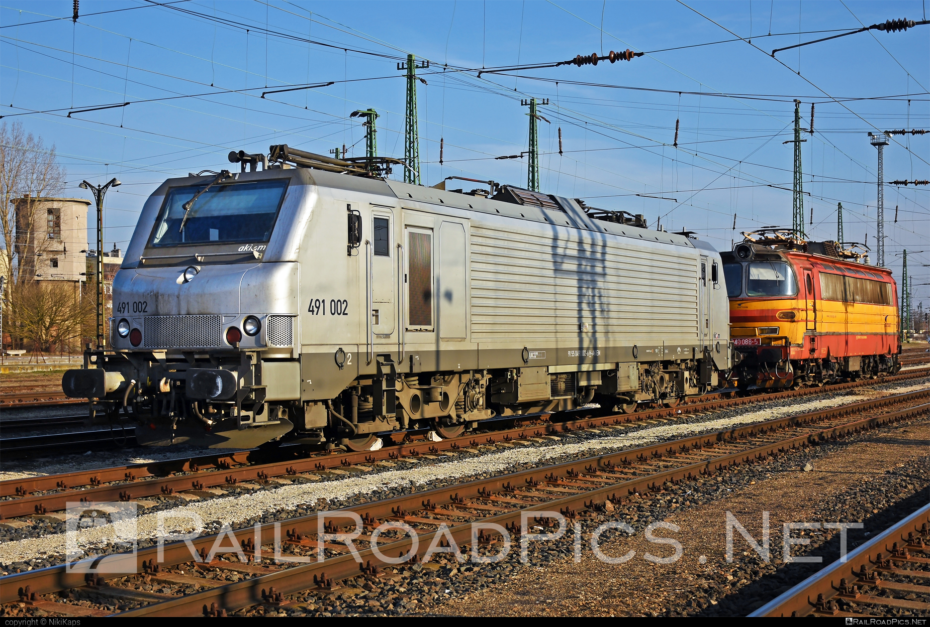 Alstom Prima EL2U/4 (SNCF Class BB 27000) - 491 002 operated by Akiem SAS #akiem #akiemsas #alstom #alstomPrima #primaEl2u4 #sncfClassBb27000