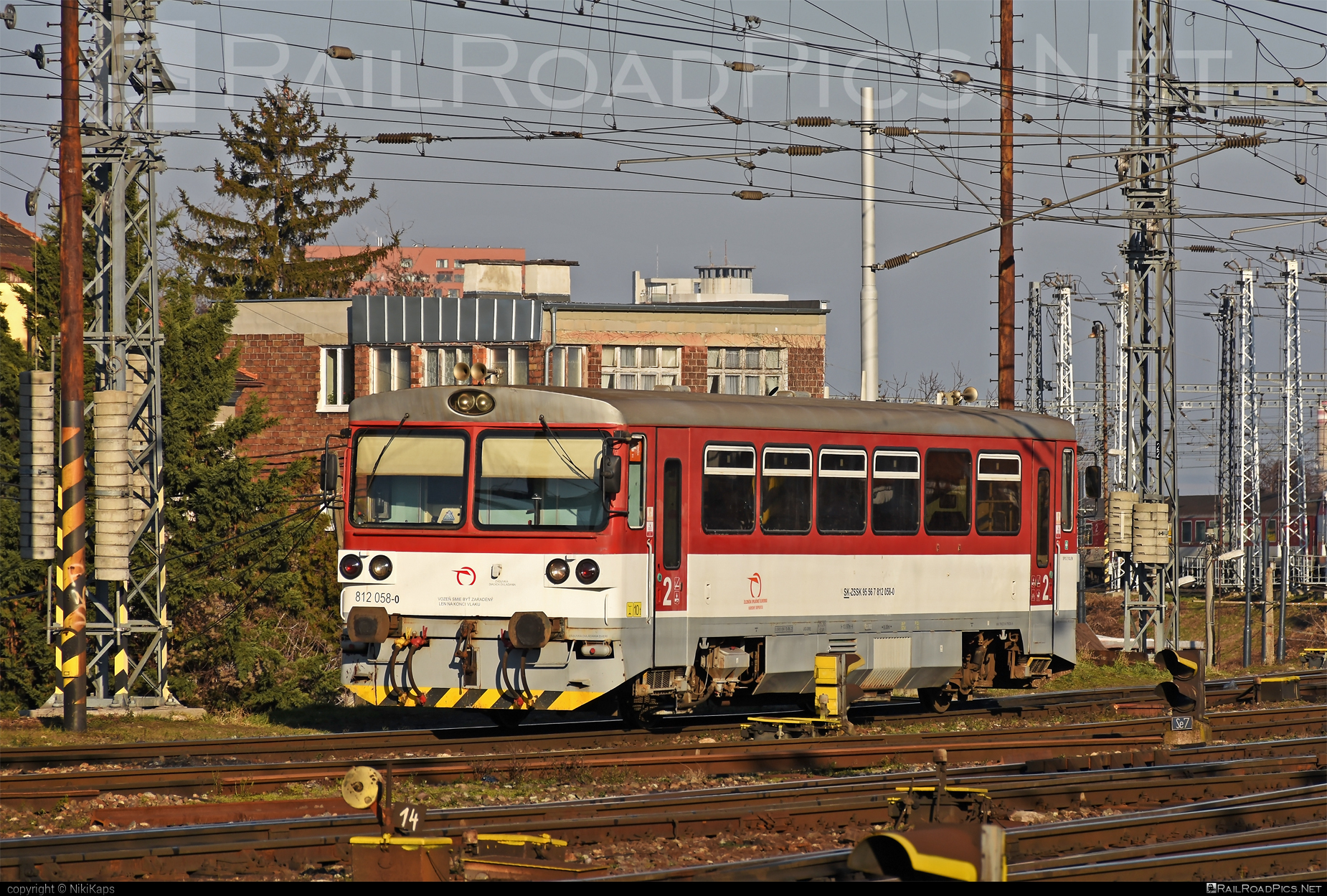 ŽOS Zvolen Class 812 - 812 058-0 operated by Železničná Spoločnost' Slovensko, a.s. #ZeleznicnaSpolocnostSlovensko #zoszvolen #zoszvolen812 #zssk