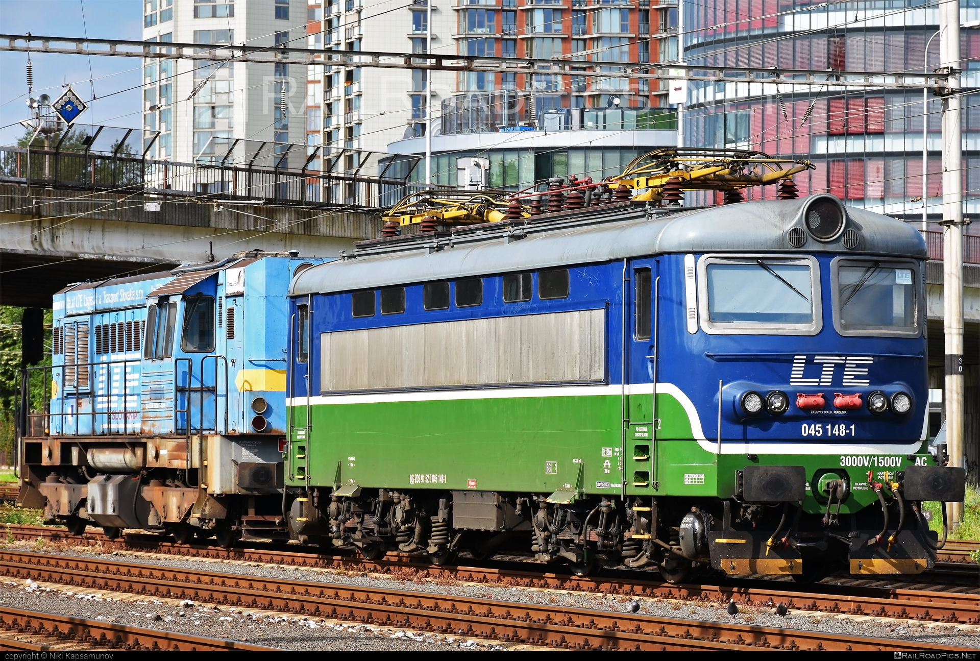 Škoda 73E - 045 148-1 operated by LTE Logistik a Transport Slovakia, s.r.o. #locomotive242 #plechac #skoda #skoda73e #zoszvolen