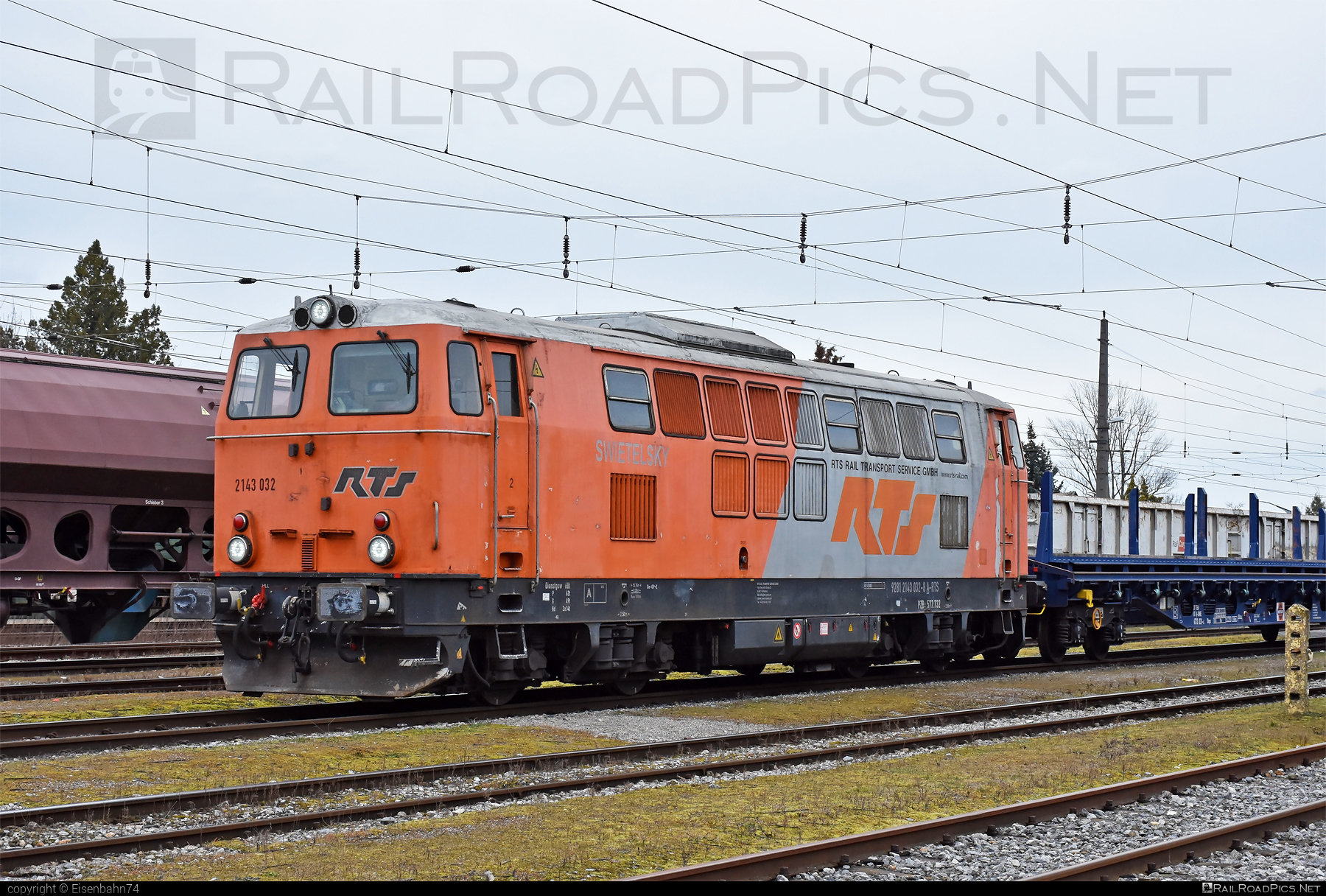 SGP 2143 - 2143 032 operated by RTS Rail Transport Service GmbH #obb2143 #obbClass2143 #railtransportservicegmbh #rts #rtsrailtransportservice #sgp #sgp2143 #simmeringgrazpauker #swietelsky