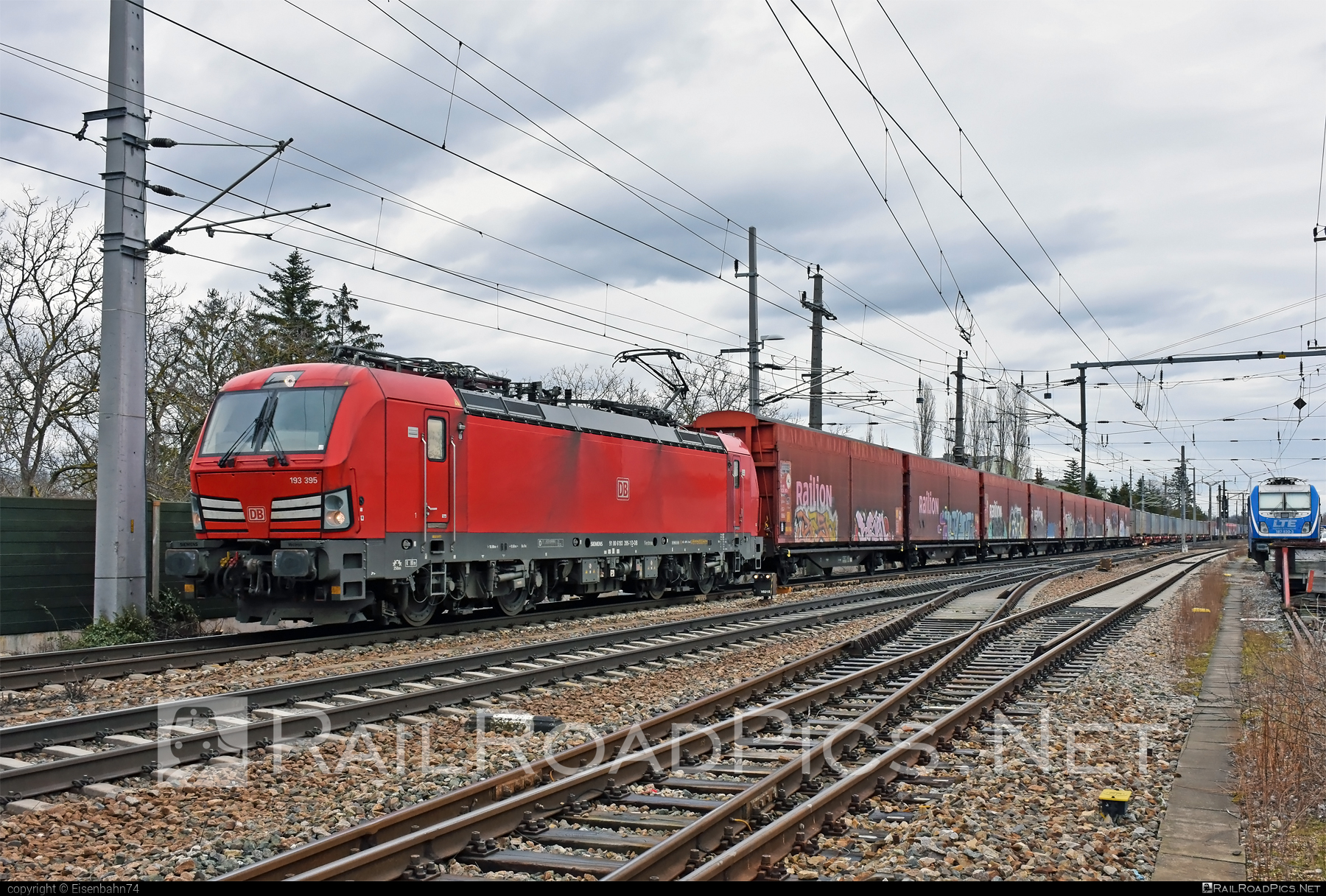 Siemens Vectron MS - 193 395 operated by DB Cargo AG #db #dbcargo #dbcargoag #deutschebahn #railion #siemens #siemensVectron #siemensVectronMS #vectron #vectronMS
