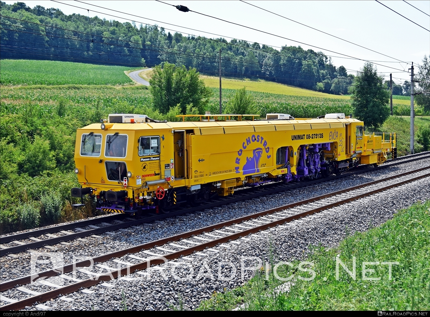 Plasser & Theurer Unimat Combi 08-275 - 9425 004-7 operated by HROCHOSTROJ a.s. #PlasserAndTheurerUnimatCombi08275 #PlasserTheurerUnimatCombi08275 #UnimatCombi08275 #hroch #hrochostroj #plasserAndTheurer #plasserTheurer