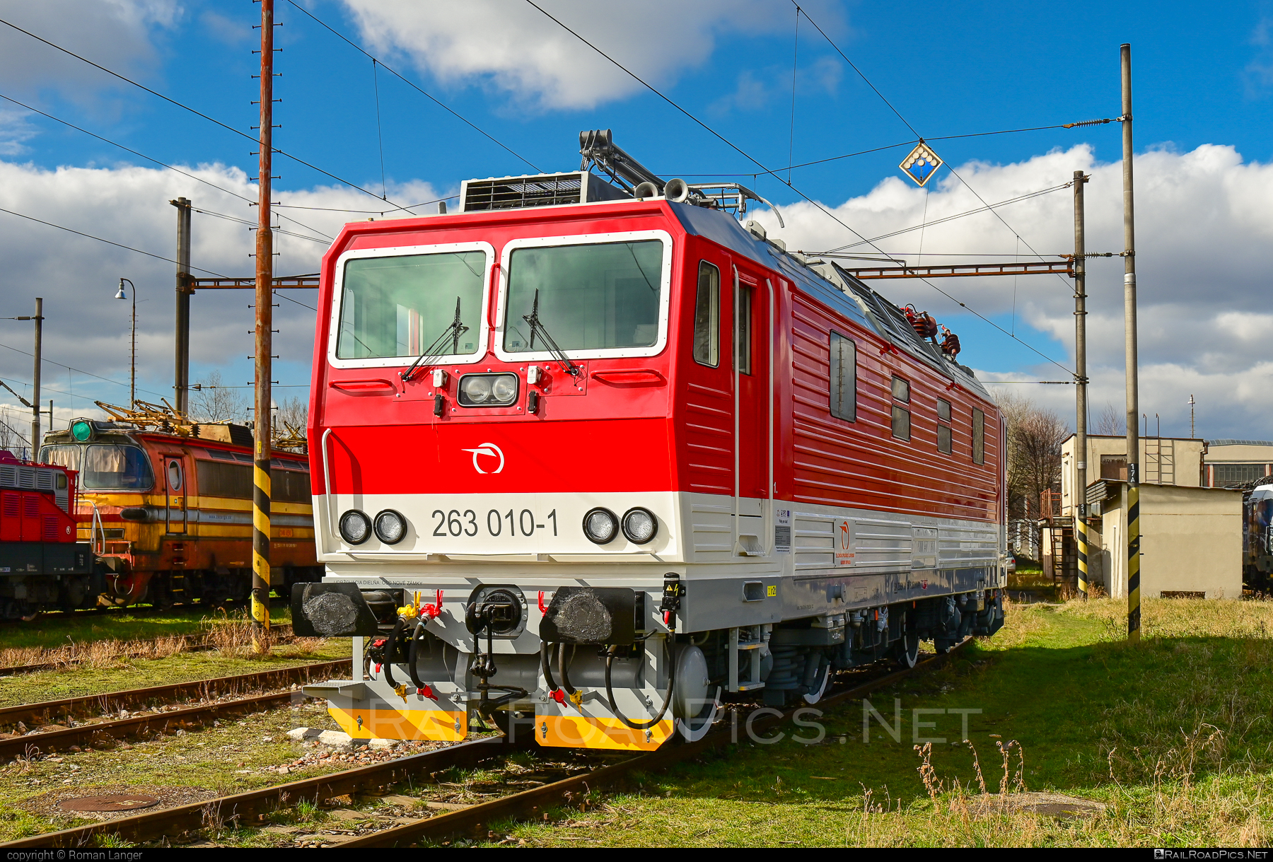 Škoda 70E - 263 010-1 operated by Železničná Spoločnost' Slovensko, a.s. #ZeleznicnaSpolocnostSlovensko #locomotive263 #princezna #skoda #skoda70e #zssk