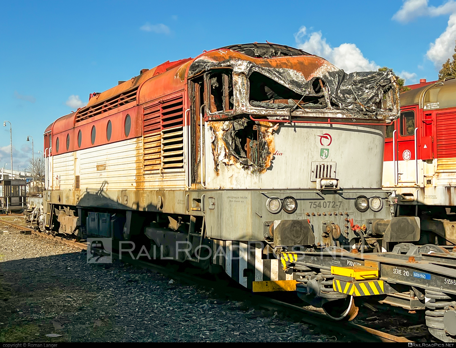 ČKD T 478.4 (754) - 754 072-7 operated by Yosaria Trains, a.s. #brejlovec #ckd #ckd4784 #ckd754 #ckdt4784 #damage #lokomotiva754 #okuliarnik