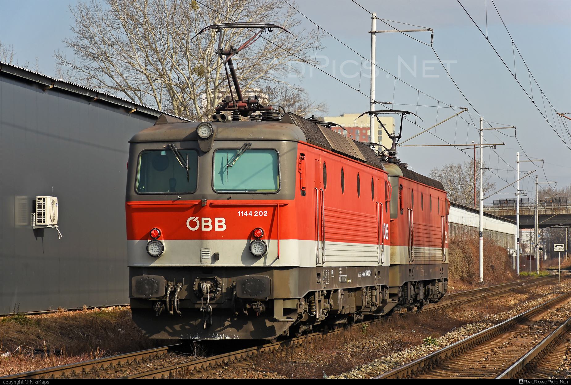 SGP 1144 - 1144 202 operated by Rail Cargo Austria AG #obb #obb1144 #obbClass1144 #osterreichischebundesbahnen #rcw #sgp #sgp1144 #simmeringgrazpauker