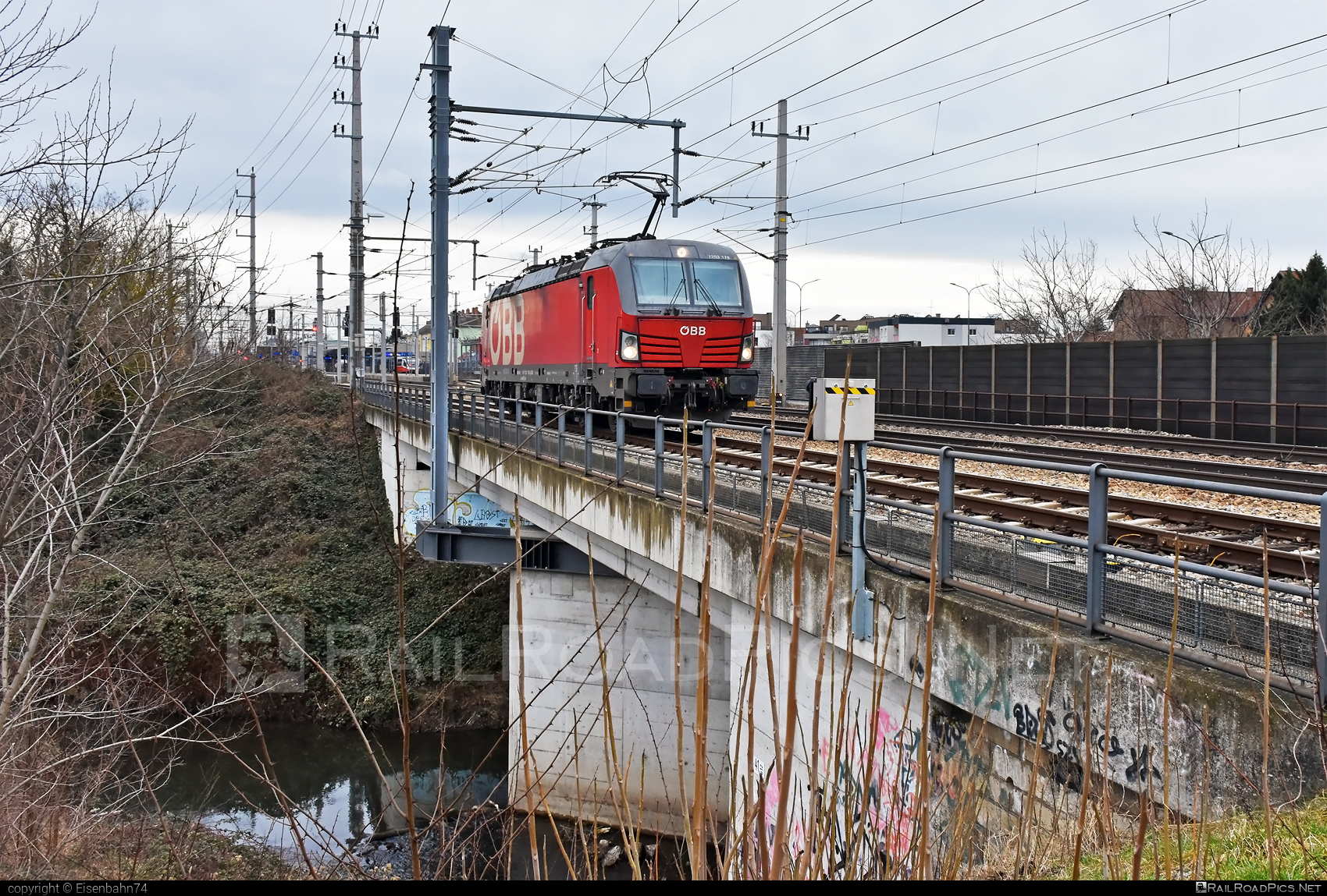 Siemens Vectron MS - 1293 179 operated by Rail Cargo Austria AG #bridge #obb #osterreichischebundesbahnen #rcw #siemens #siemensVectron #siemensVectronMS #vectron #vectronMS