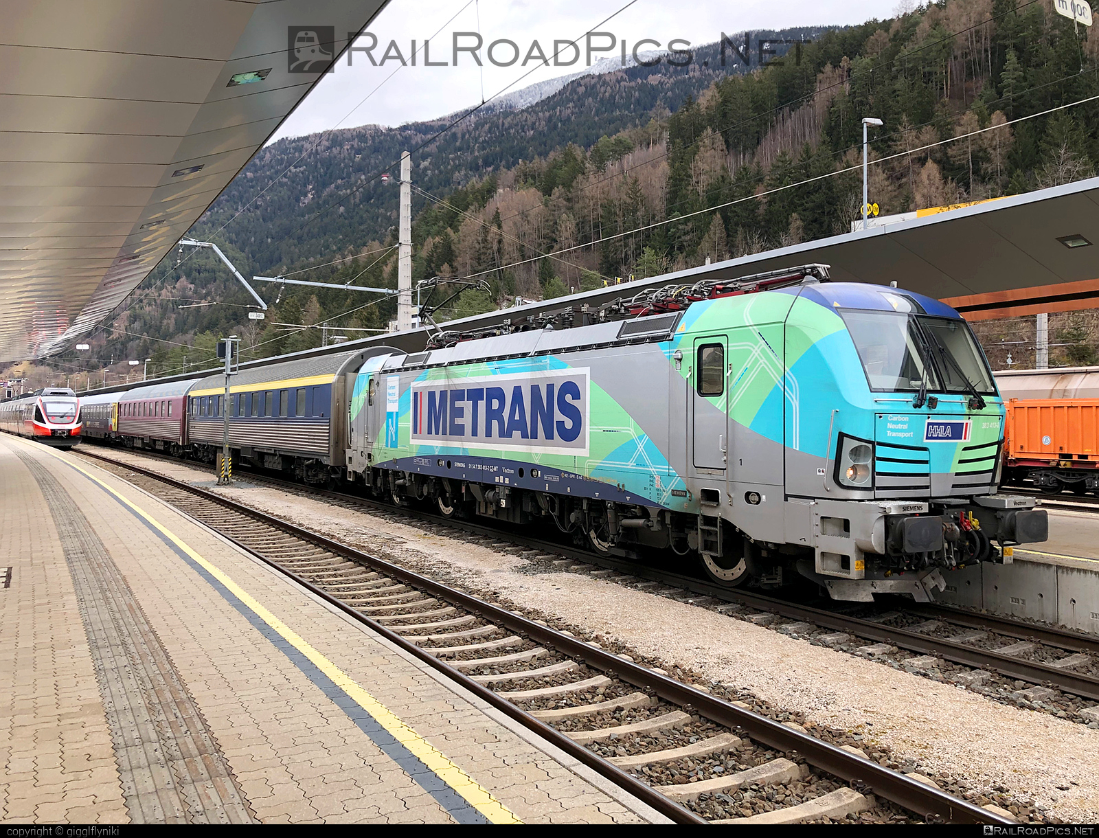 Siemens Vectron MS - 383 413-2 operated by METRANS, a.s. #hhla #metrans #siemens #siemensVectron #siemensVectronMS #urlaubsexpress #vectron #vectronMS