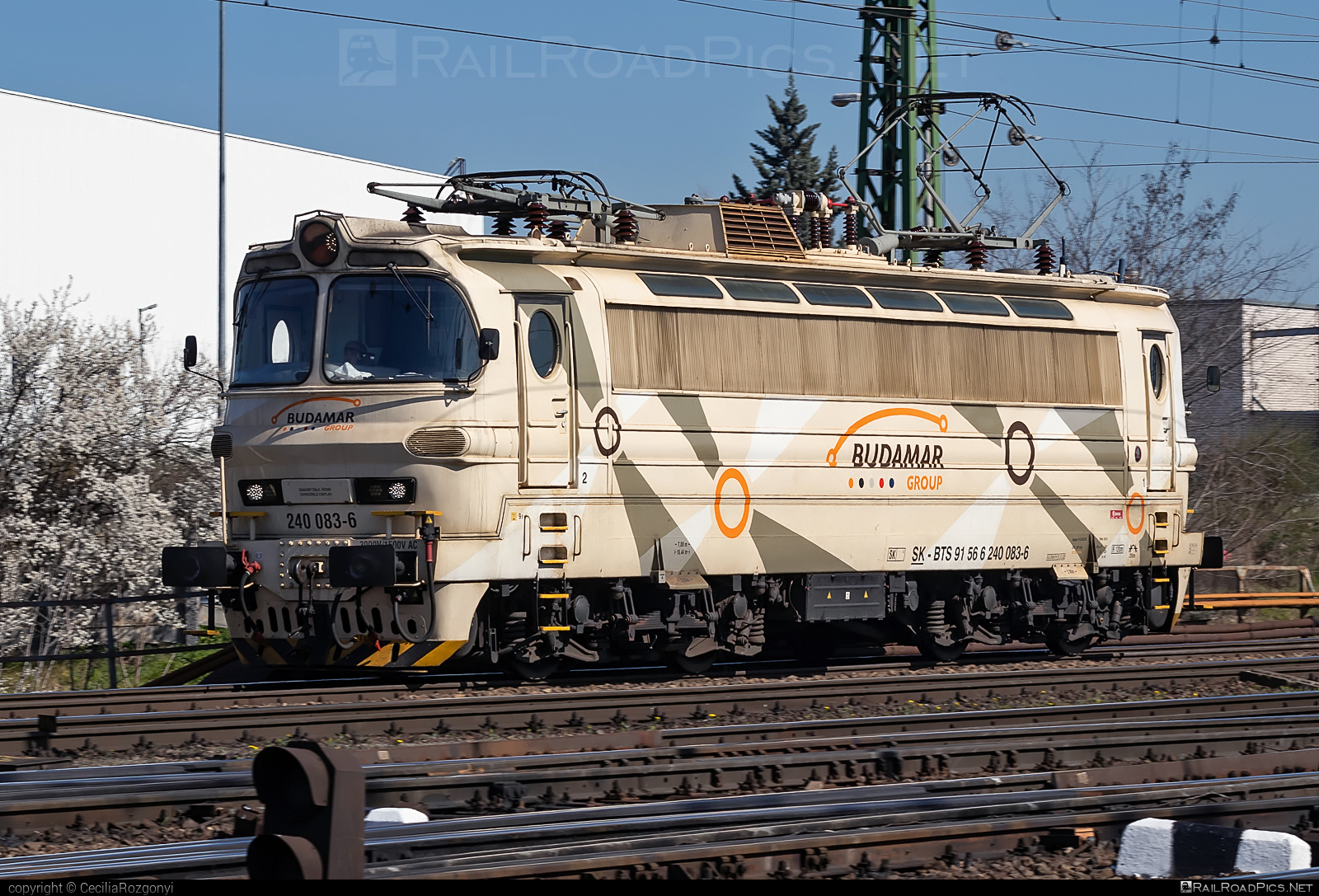 Škoda 47E - 240 083-6 operated by BULK TRANSSHIPMENT SLOVAKIA, a.s. #BulkTransshipmentSlovakia #bts #budamar #laminatka #locomotive240 #skoda #skoda47e