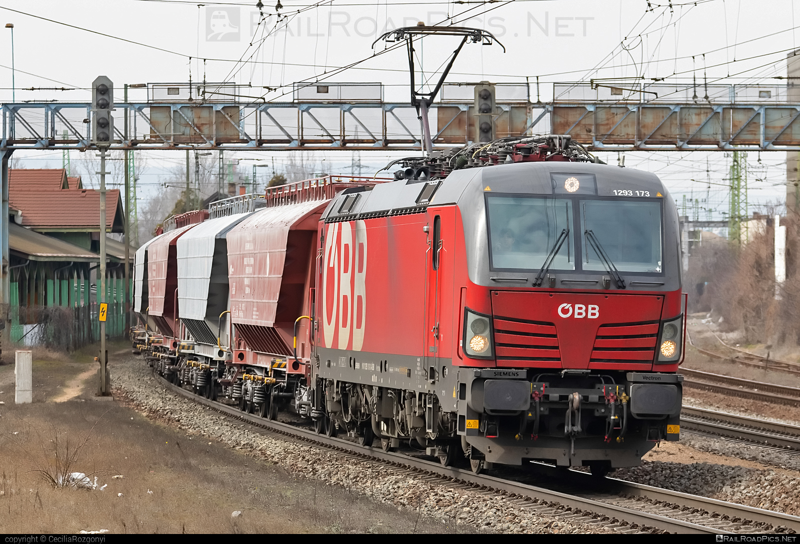 Siemens Vectron MS - 1293 173 operated by Rail Cargo Austria AG #hopperwagon #obb #osterreichischebundesbahnen #rcw #siemens #siemensVectron #siemensVectronMS #vectron #vectronMS