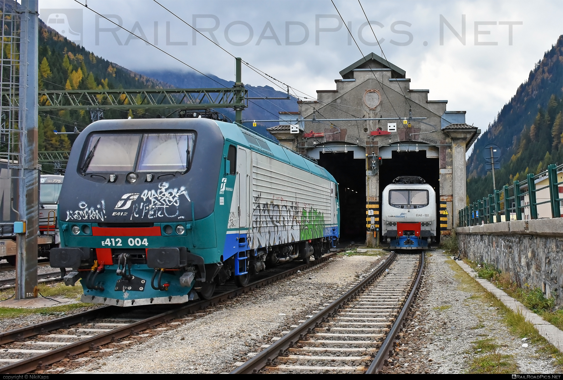 FS Class E.412 - E412 004 operated by Mercitalia Rail S.r.l. #e412 #ferroviedellostato #fs #fsClassE412 #fsitaliane #graffiti #hangar #trenitalia #trenitaliaspa