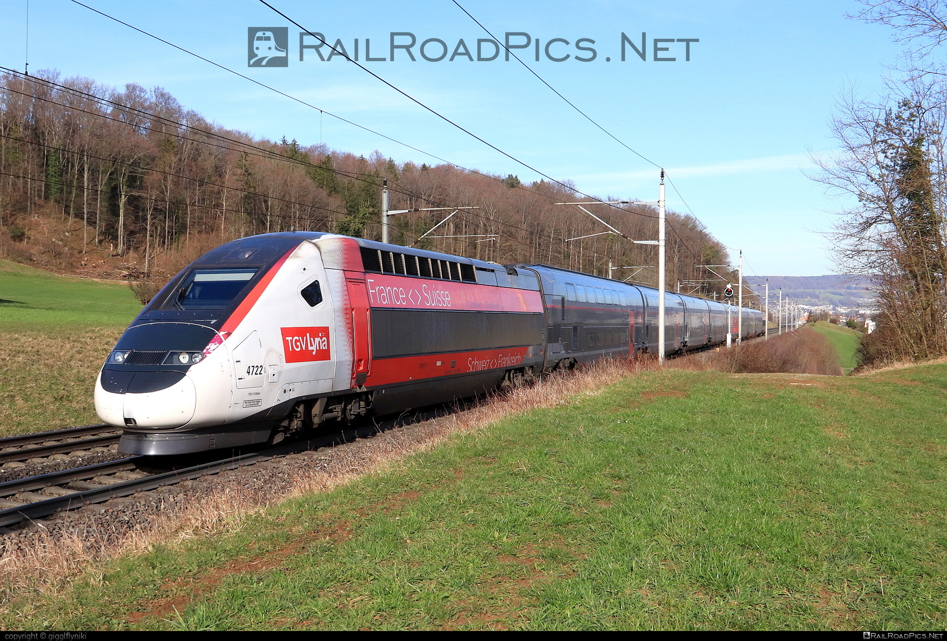 Alstom Avelia Euroduplex - 310 044 operated by SNCF Voyageurs #alstom #aveliaeuroduplex #euroduplex #sncf #sncfVoyageurs #sncfvoyageurs #tgv #tgveuroduplex #tgvlyria