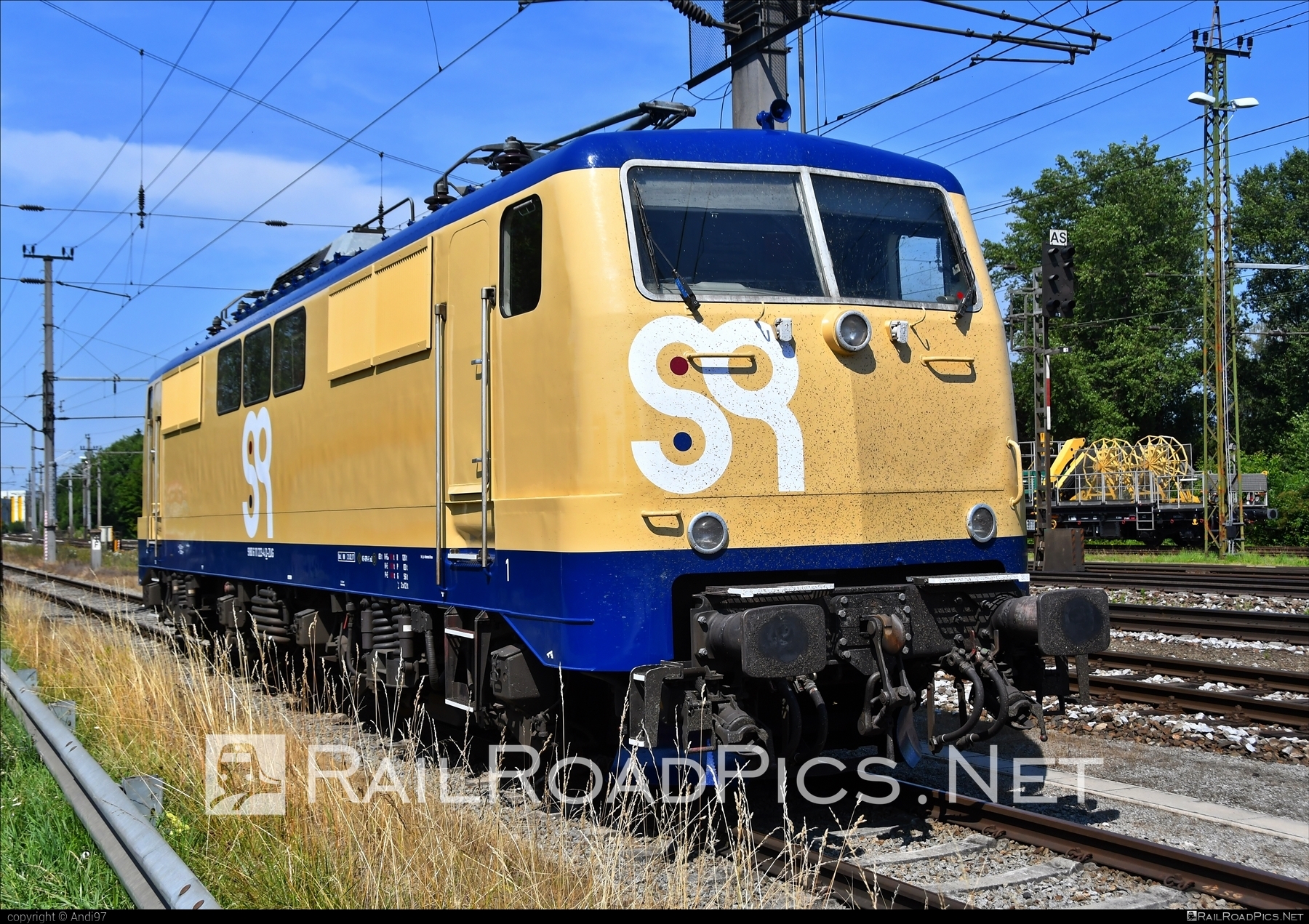 DB Class 111 - 111 223 operated by smart rail GmbH #dbClass111 #smartrail #zug