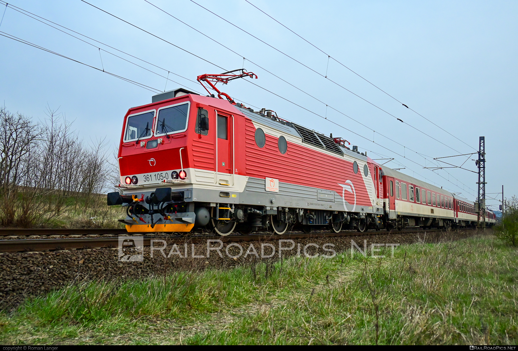 ŽOS Vrútky Class 361.1 - 361 105-0 operated by Železničná Spoločnost' Slovensko, a.s. #ZeleznicnaSpolocnostSlovensko #locomotive361 #locomotive3611 #zosvrutky #zssk